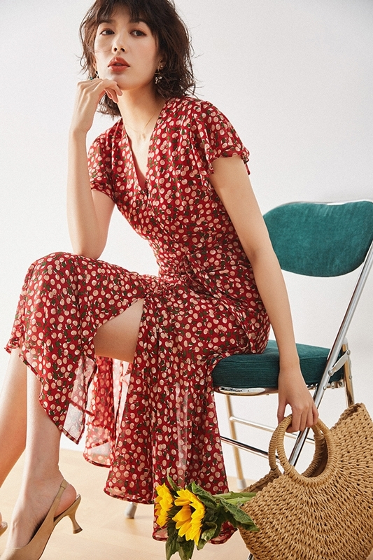 側抽繩魚尾雪紡洋裝 兩色