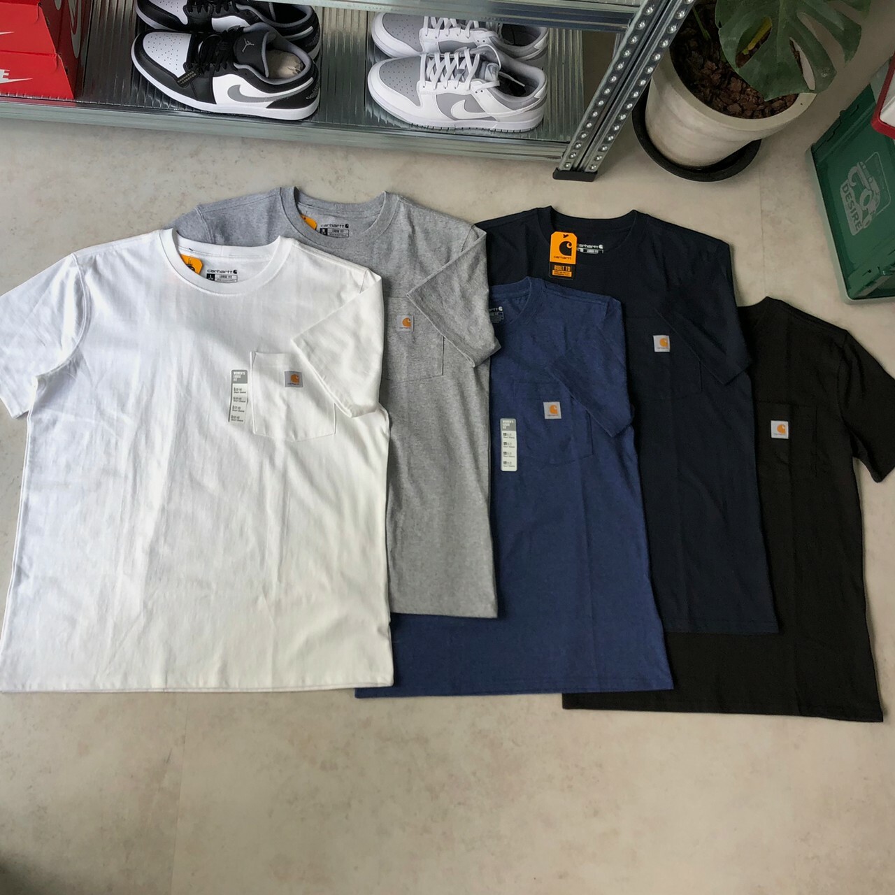 Carhartt 口袋寬鬆短袖T恤 103067