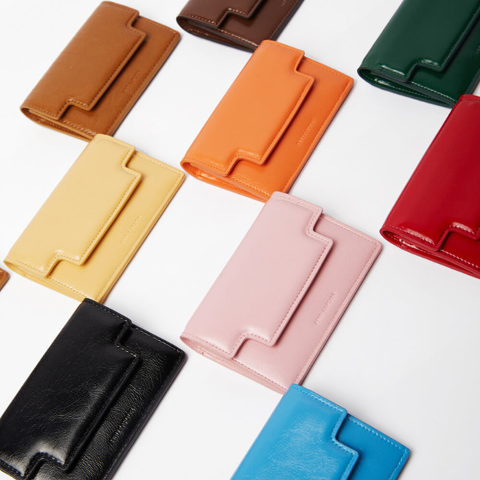 FIND KAPOOR MARTY CARD WALLET CRINKLED