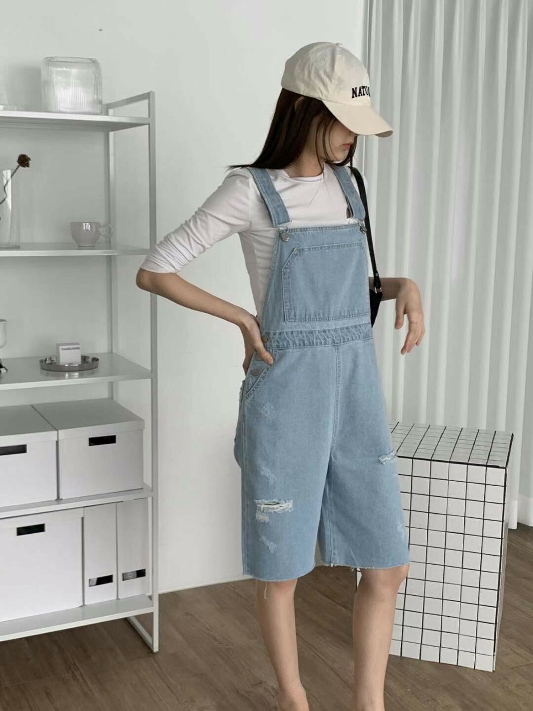 2305159-326破壞風褲腿大口袋吊帶褲  現貨