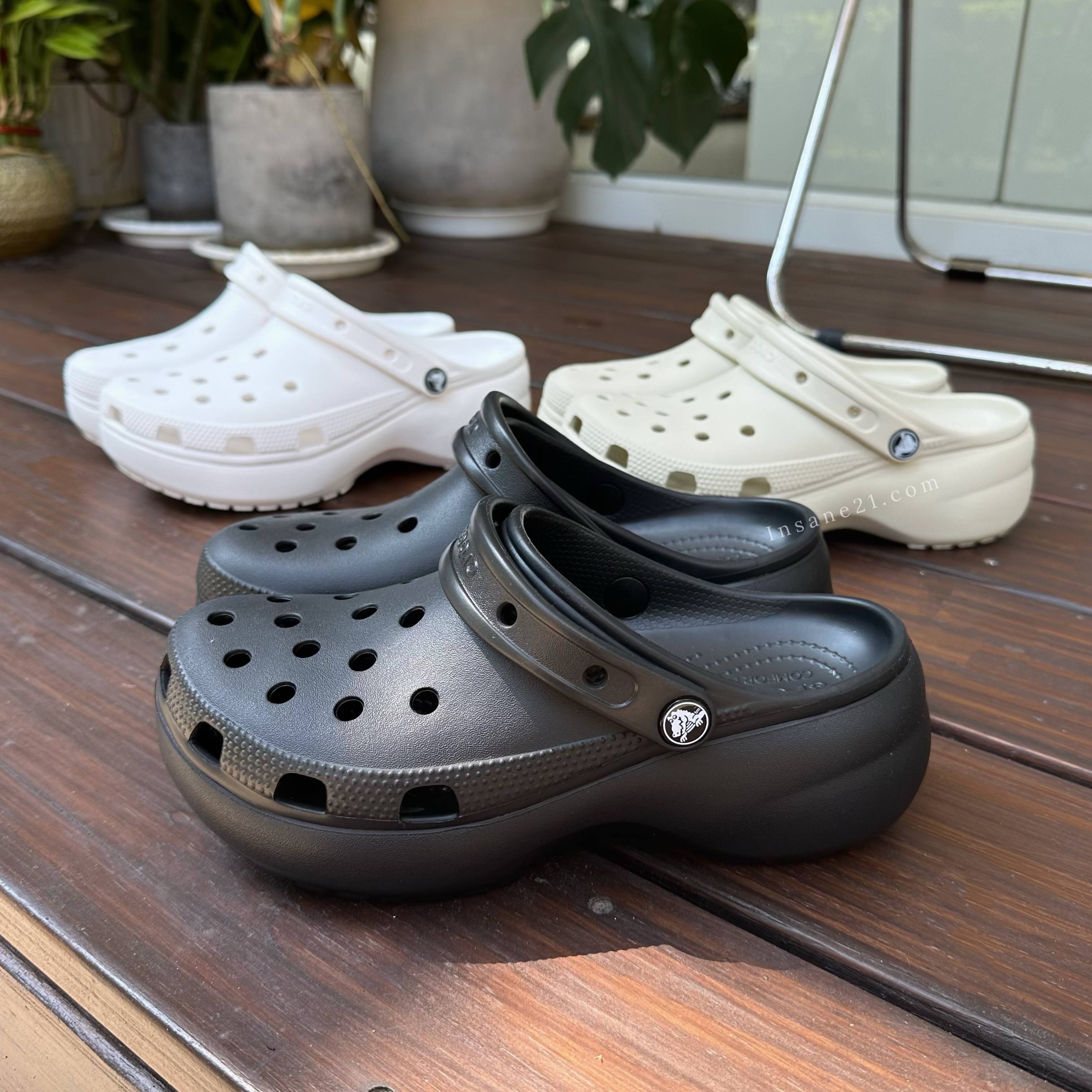 CROCS CLASSIC PLATFORM CLOG 雲朵厚底洞洞鞋 黑 // 白 // 奶茶