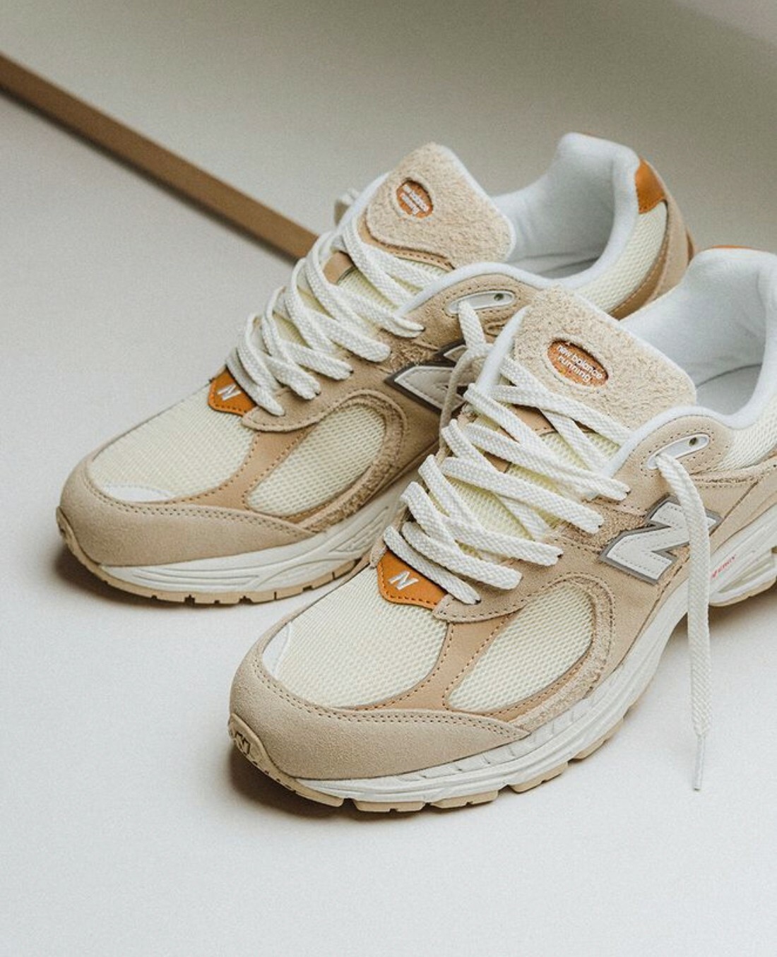 NEW BALANCE 2002R 砂岩色 M2002RSC