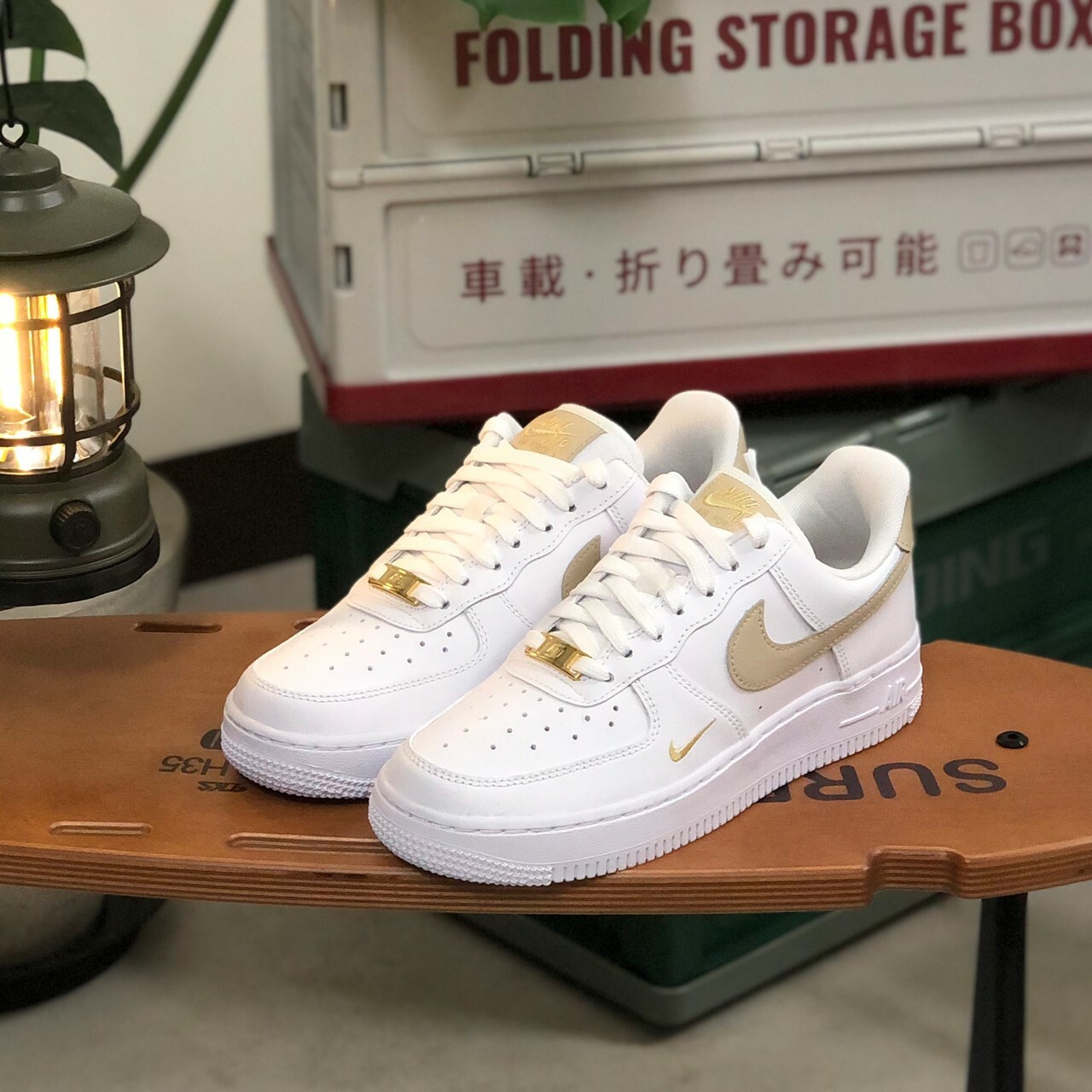 Nike Wmns Air Force 1’07 Ess Af1 女款 奶茶 金勾 白金 CZ0270-105