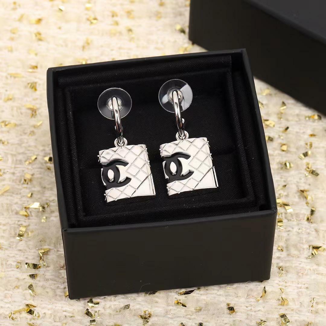 CHANEL中古款耳環