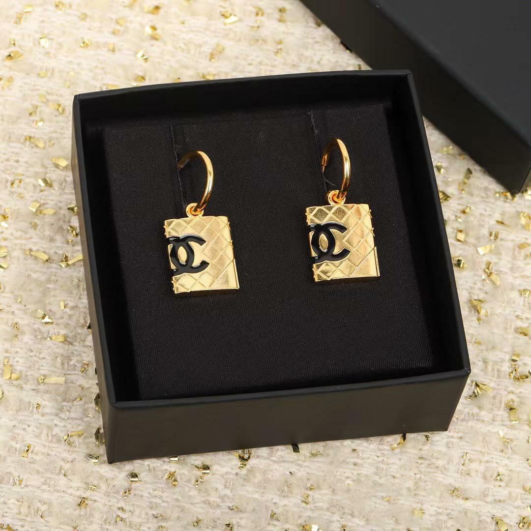 CHANEL中古款耳環