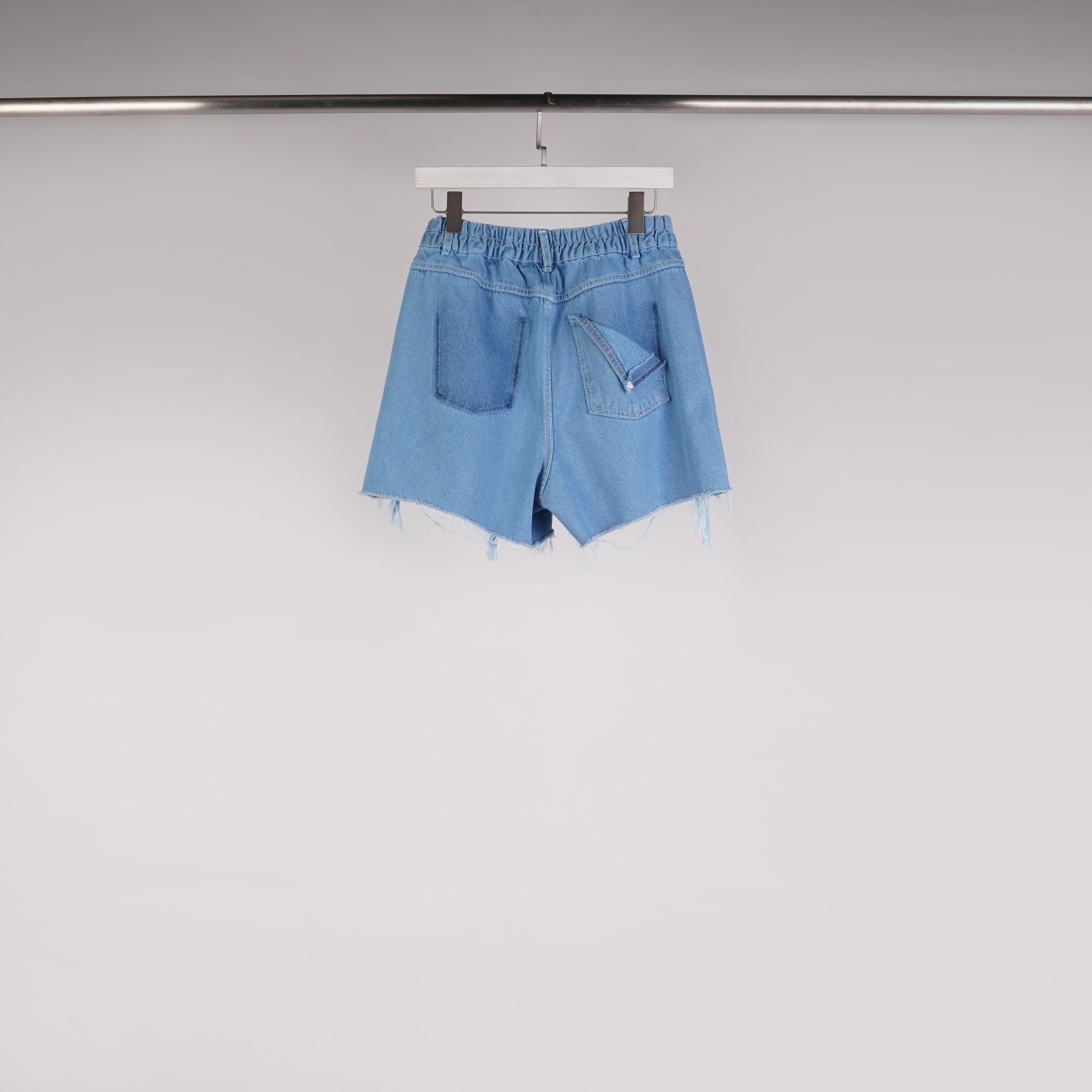 口袋折一角破短褲 | S - L