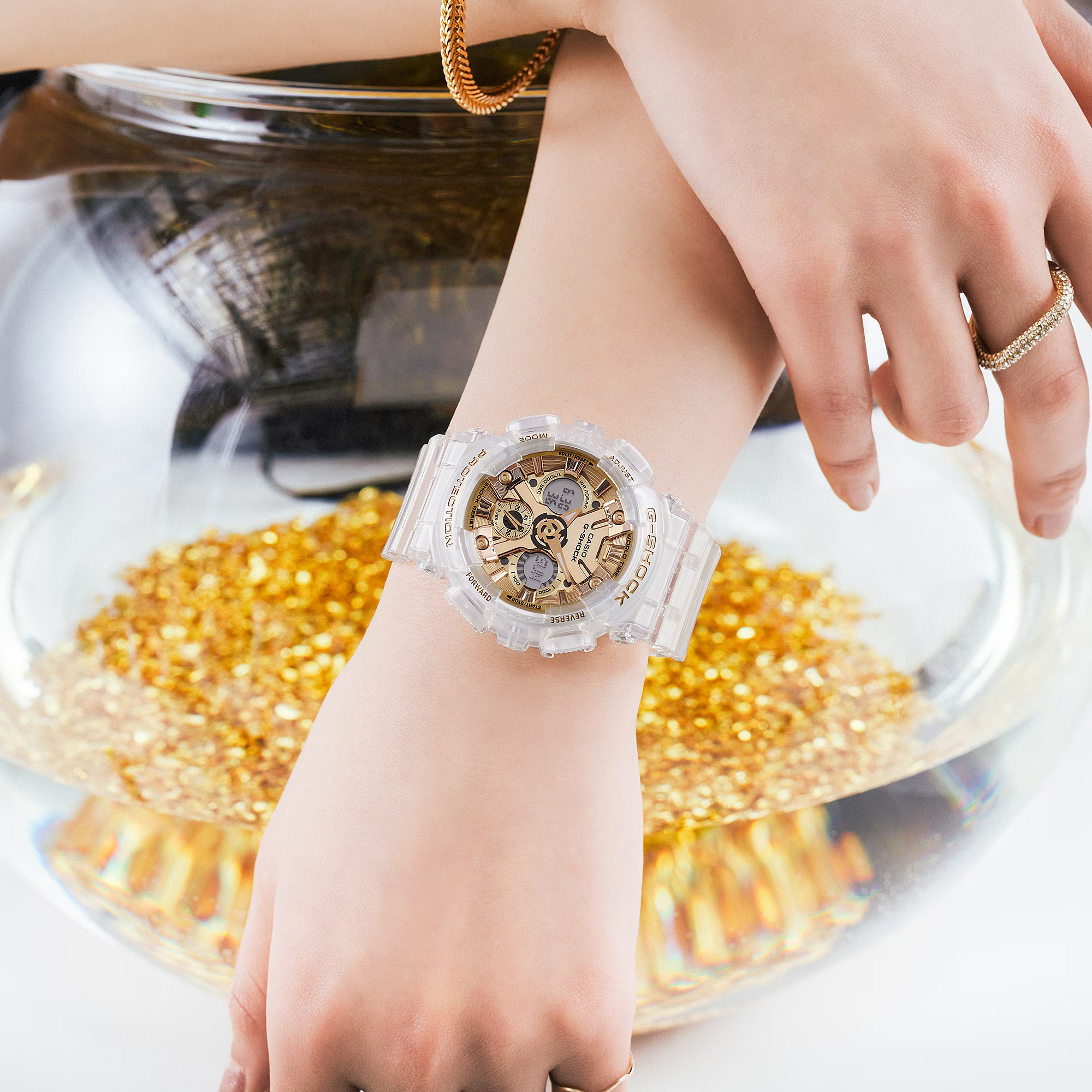 萬年鐘錶 - G-SHOCK   時尚經典晶透系列電子錶 GMA-S120SG-7A 錶徑 : 45.9mm