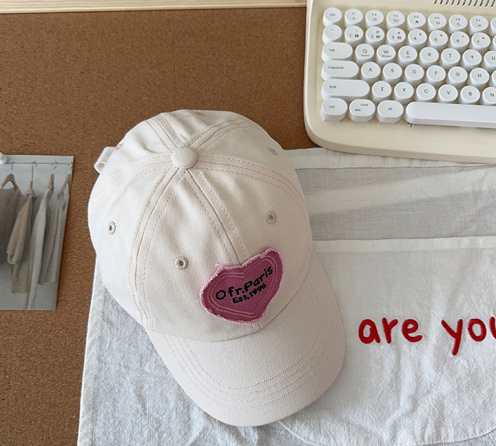 不修邊愛心棒球帽