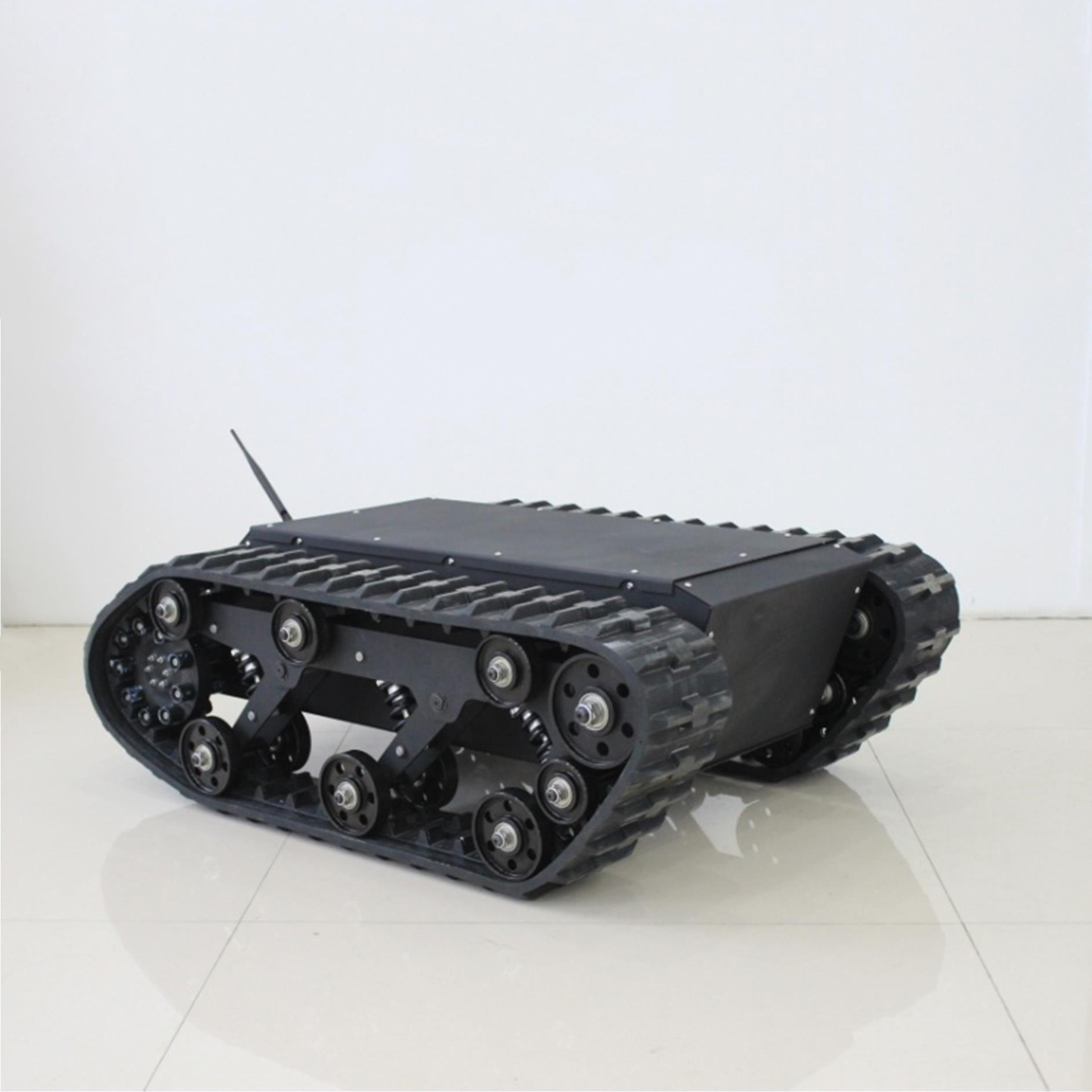 履帶式底盤（可負載80kg 越野性能佳）