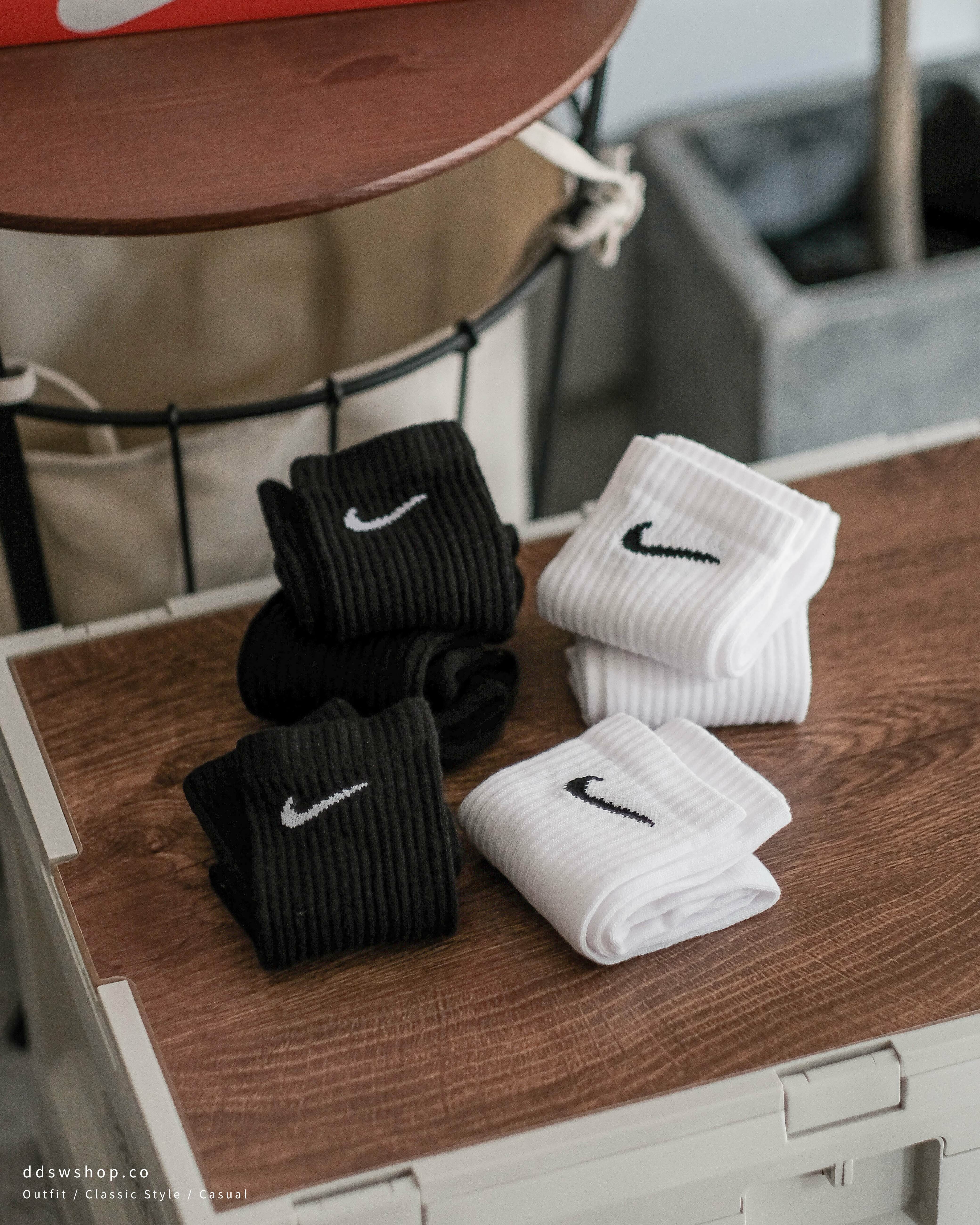 "現貨" Nike logo襪 長襪 勾勾Logo