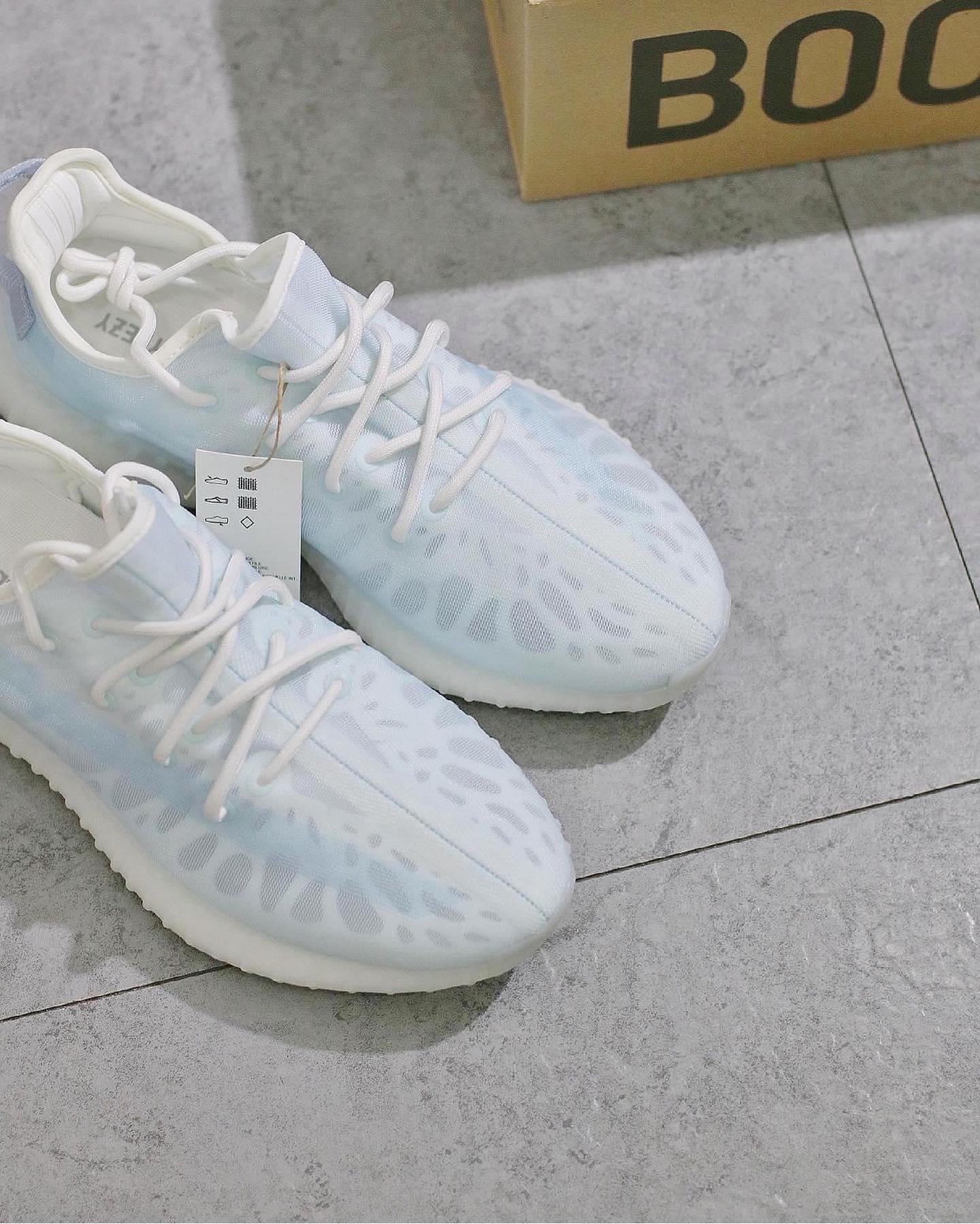 預訂 adidas Yeezy Boost 350 V2 Mono Ice  GW2869