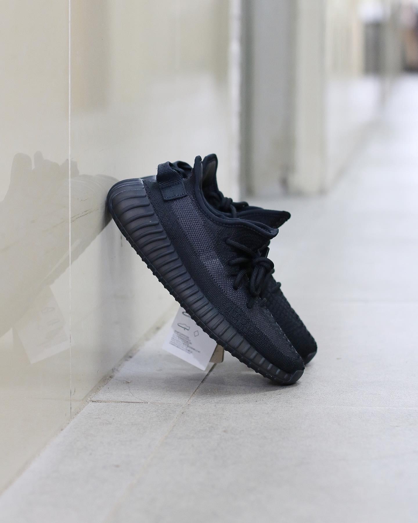 現貨 adidas Yeezy Boost 350 V2 Onyx  HQ4540