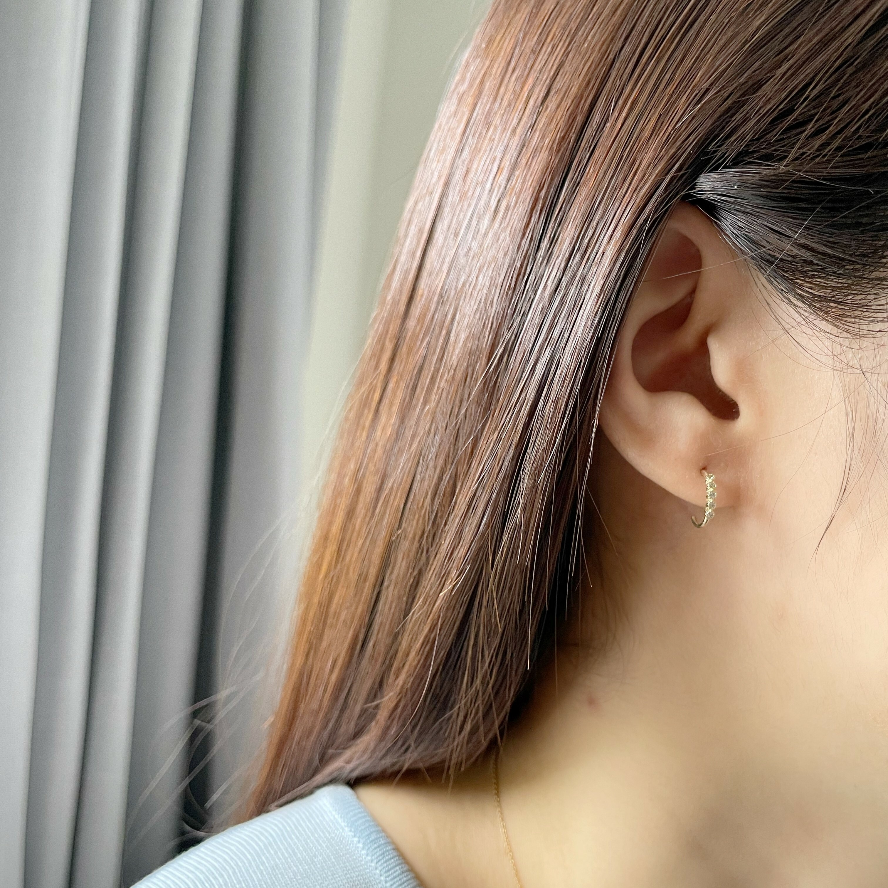 10k五顆小鋯石半圈式耳環