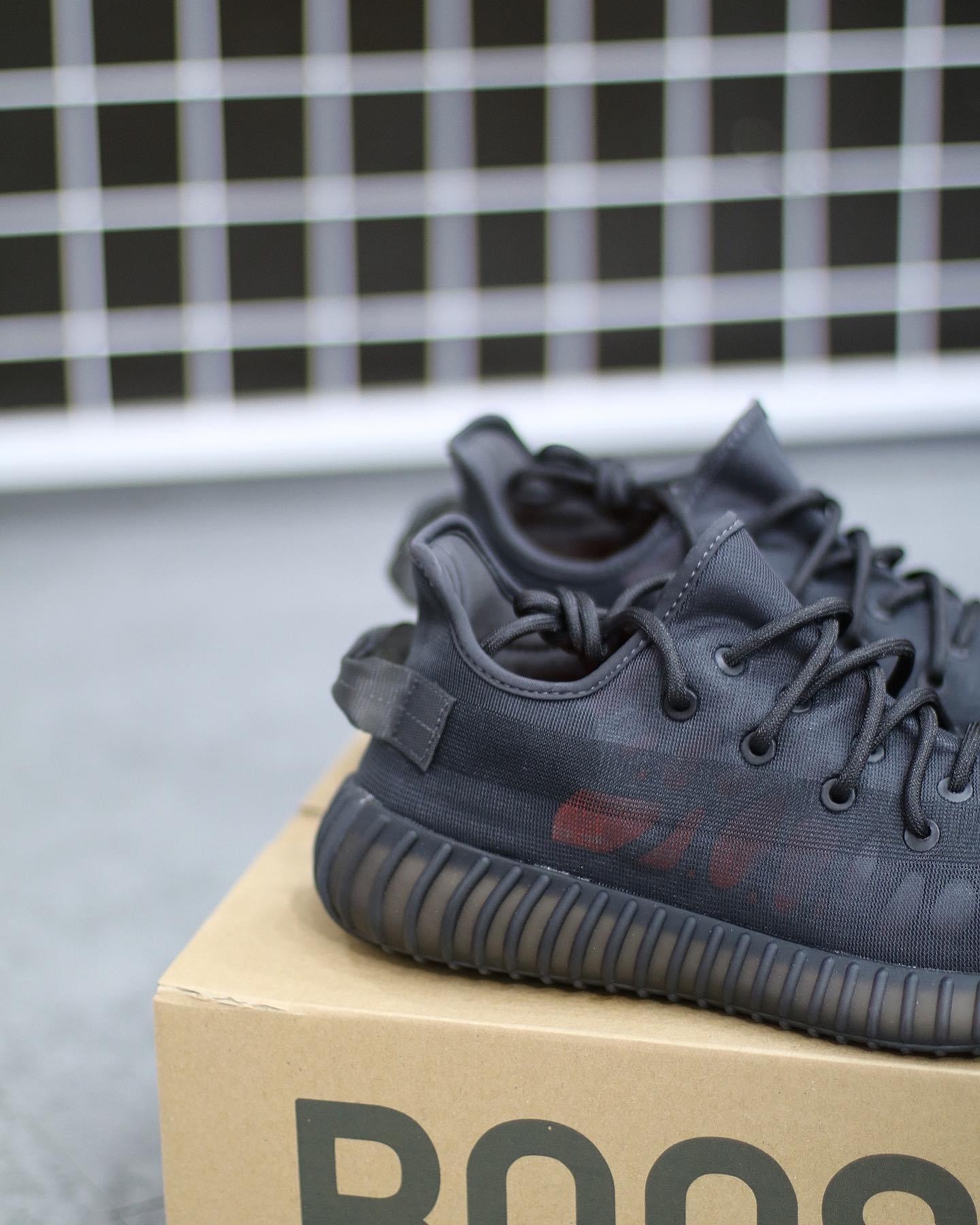 預訂 adidas Yeezy Boost 350 V2 Mono Cinder