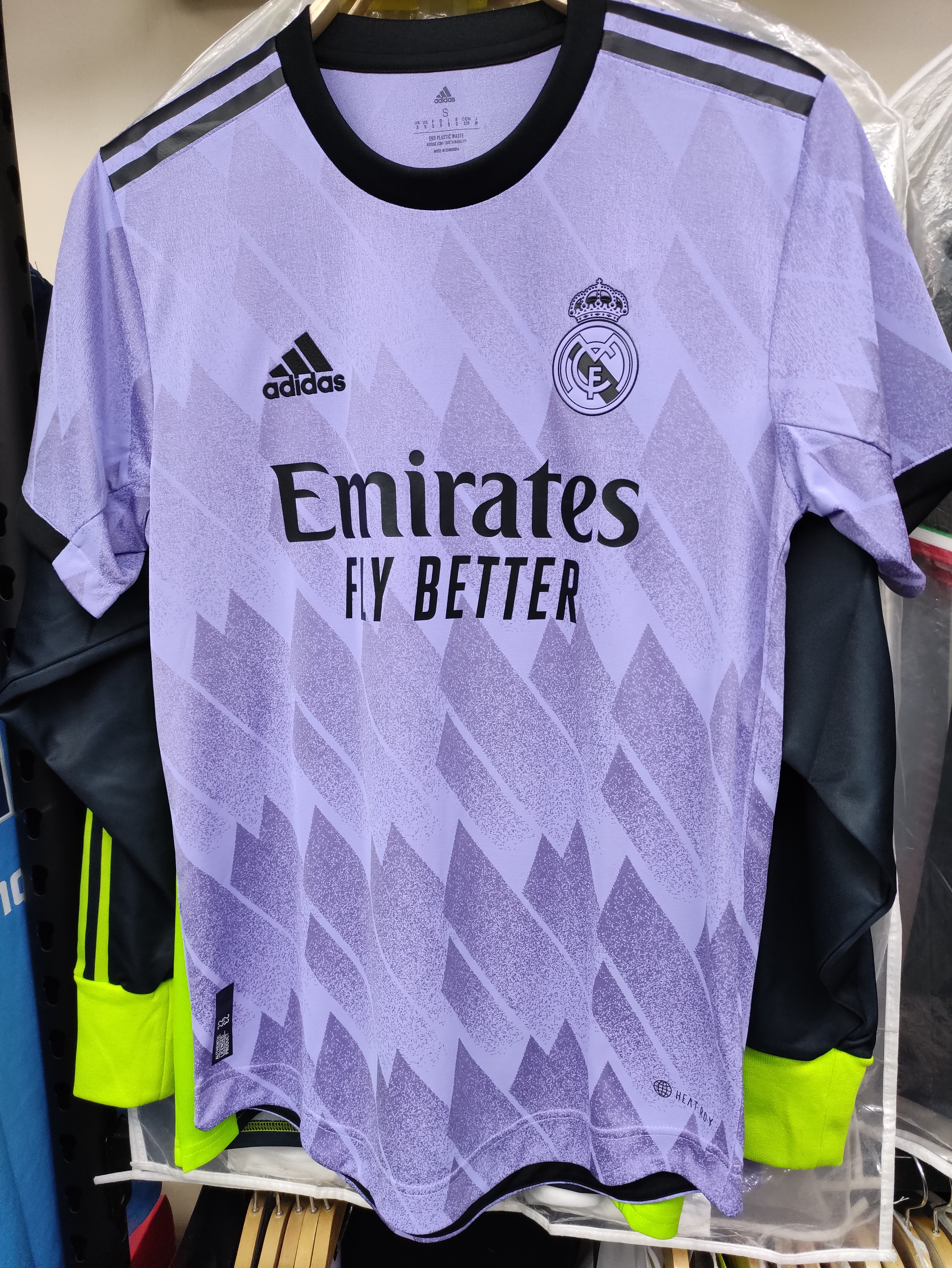 22-23皇家馬德里作客球員版球衣