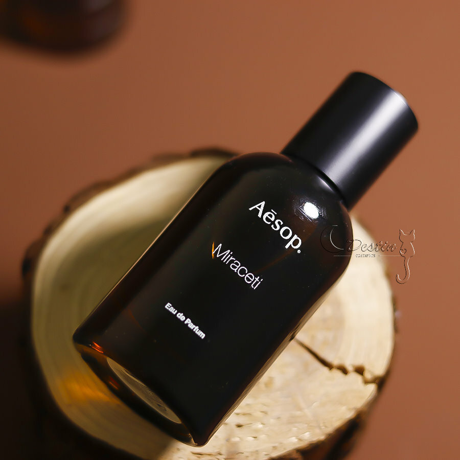 正規品　新品未使用品　Aesop Miraceti Eau de Parfum Aesop Miraceti Eau de Parfum 50ml | Cult Beauty