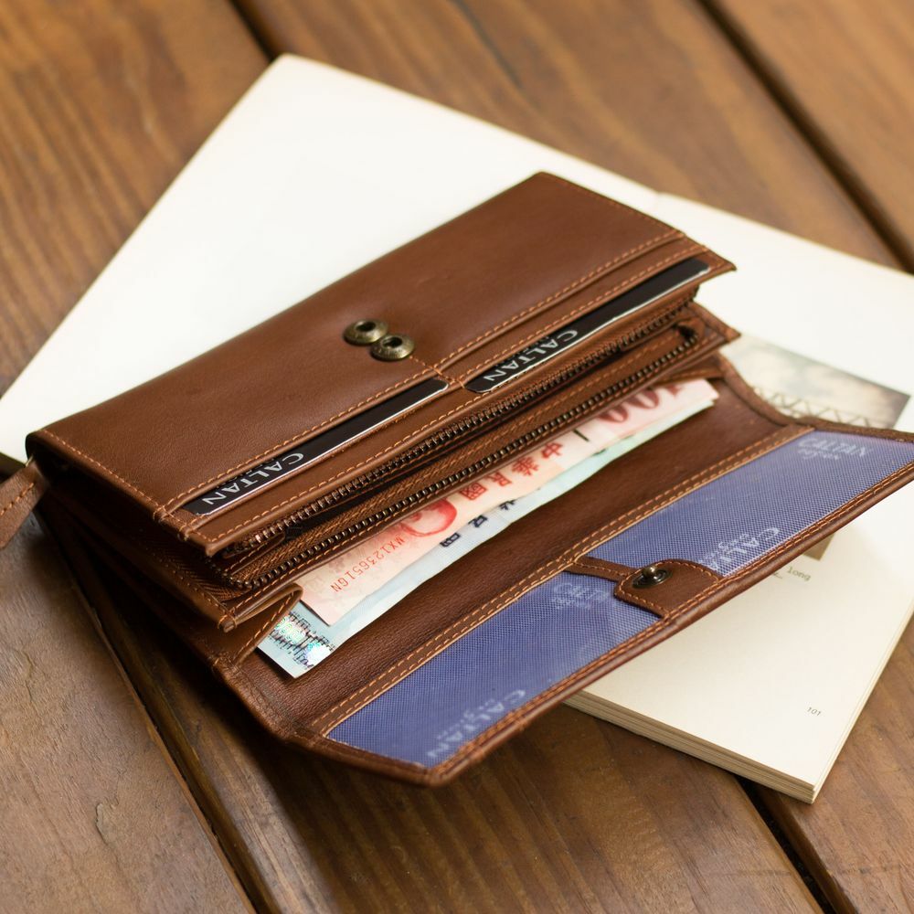 『新品上市』老爺有喜 真皮鉚釘釦飾牛皮長夾(072267cd)