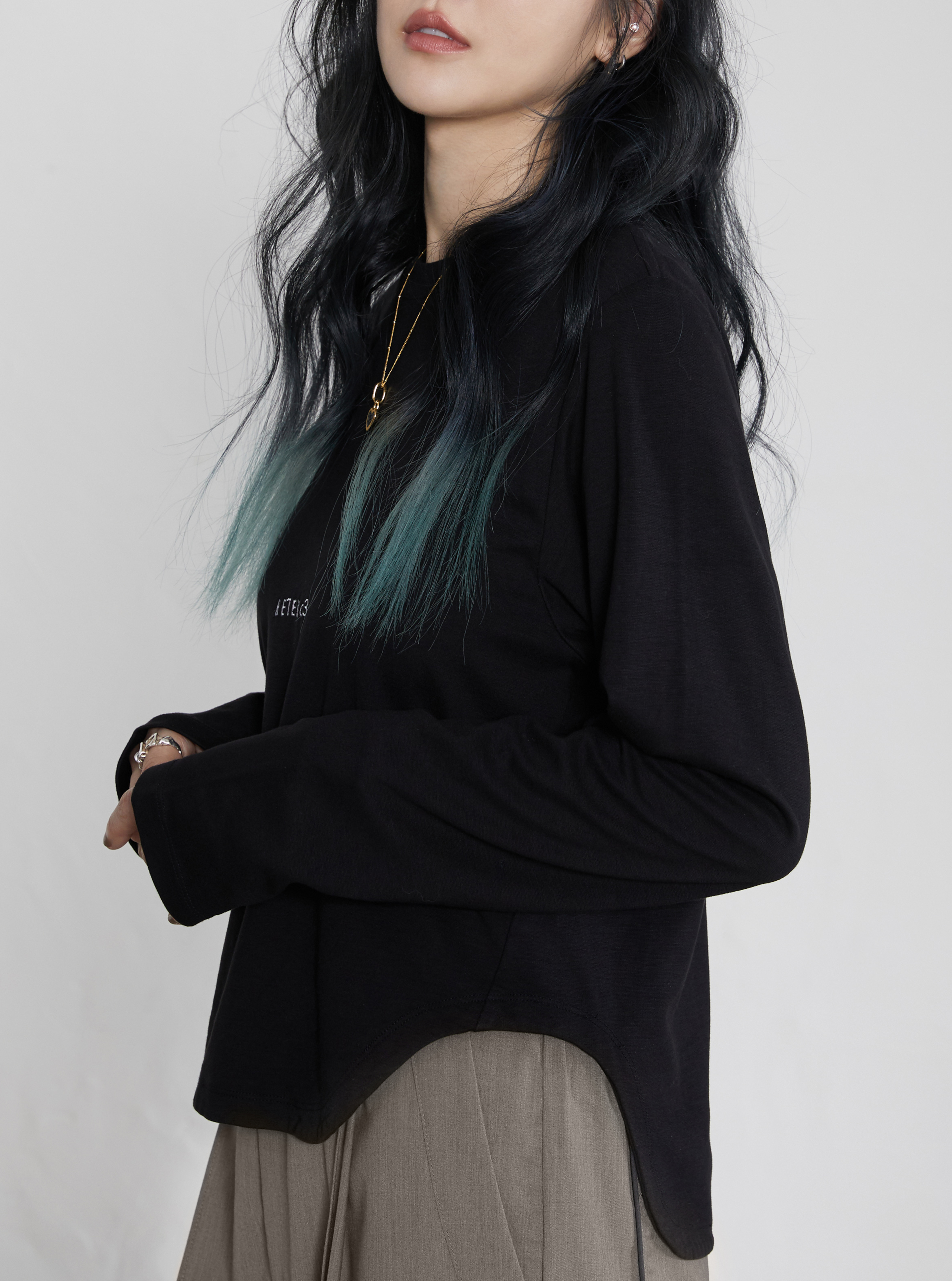 Asymmetric Hem Top | Black