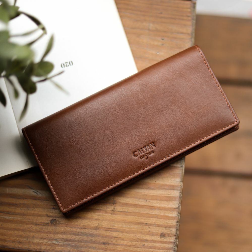 『新品上市』老爺有喜 簡約俐落兩折真皮長夾 (074128cd)