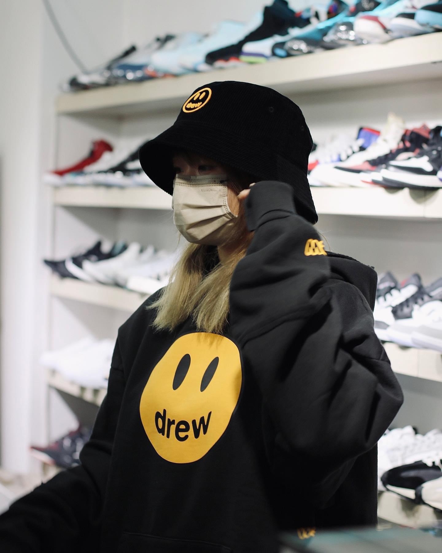 drew house deconstructed mascot hoodie black破壞邊設計