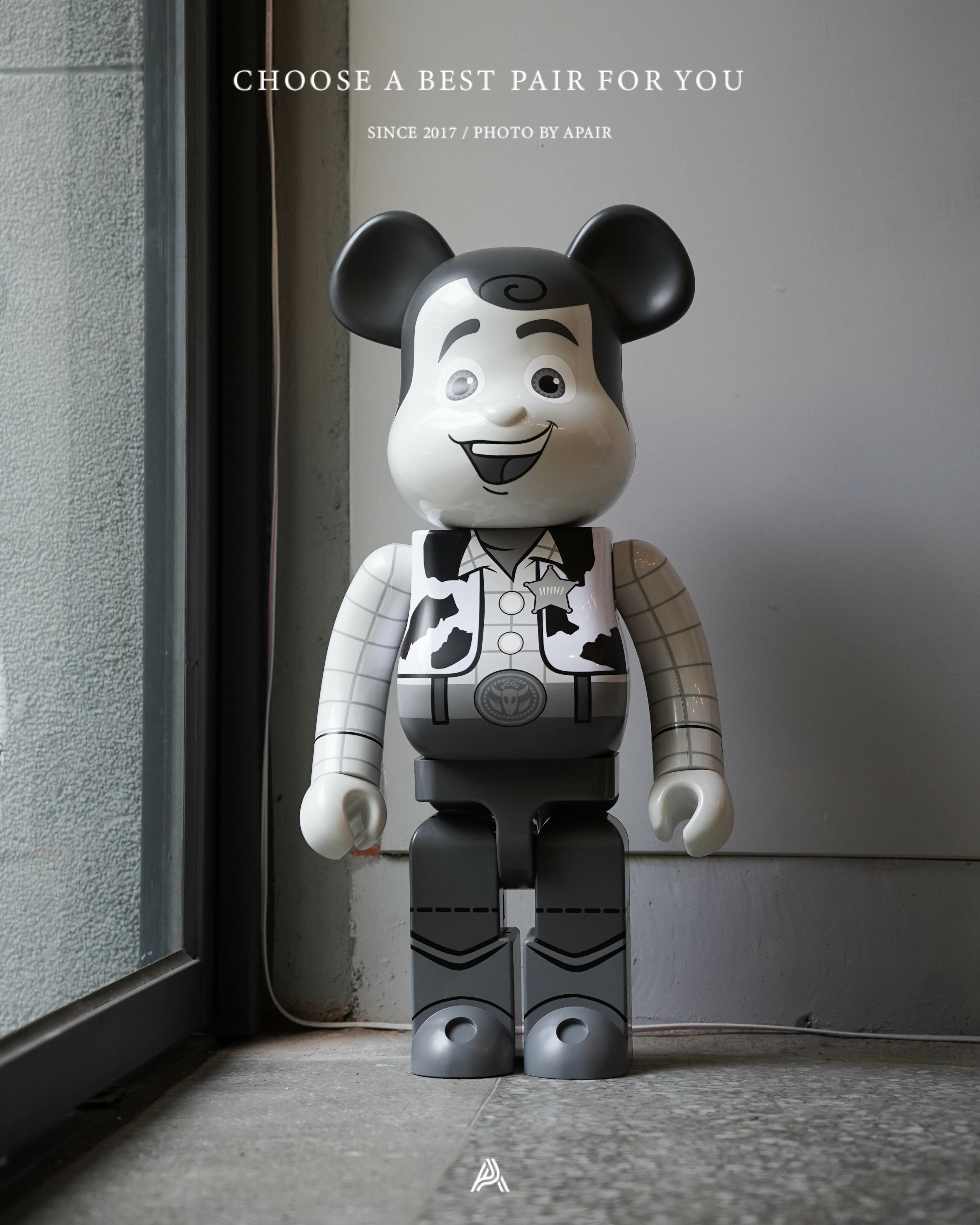 APAIR】BE@RBRICK MEDICOM TOY WOODY 1000% 黑白胡迪