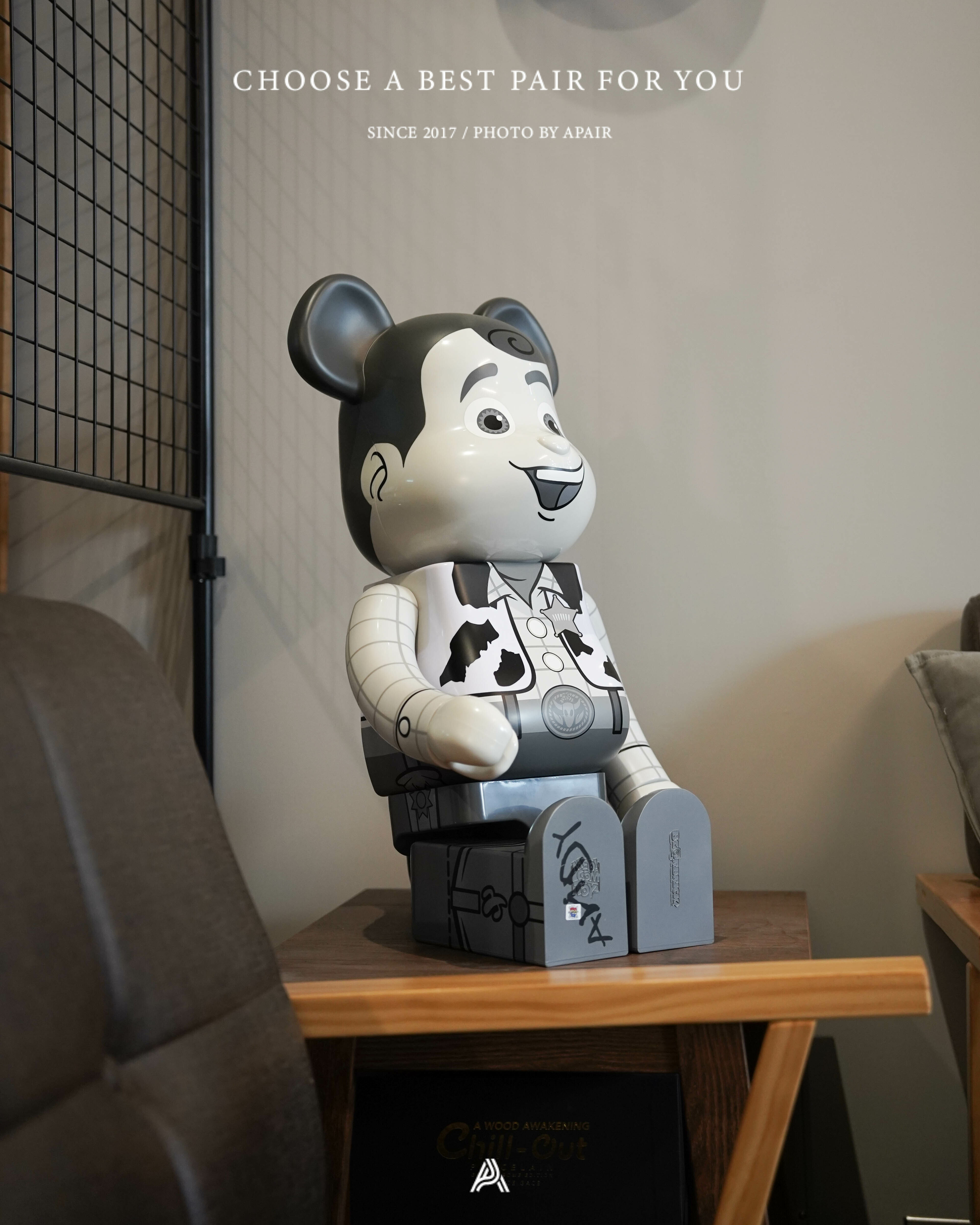 APAIR】BE@RBRICK MEDICOM TOY WOODY 1000% 黑白胡迪