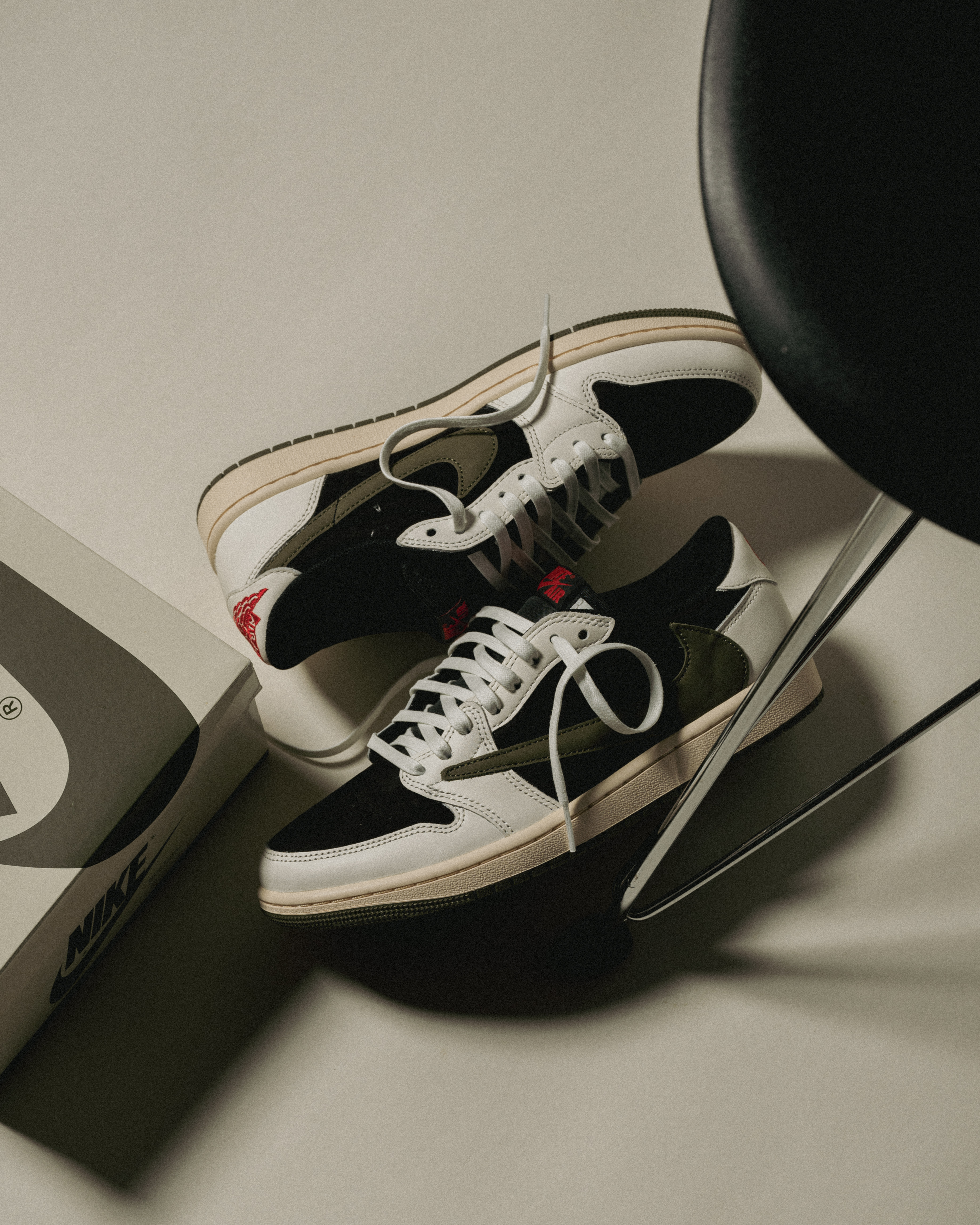 [現貨] WMNS Travis Scott Air Jordan Retro 1 Low OG SP Olive DZ4137-106