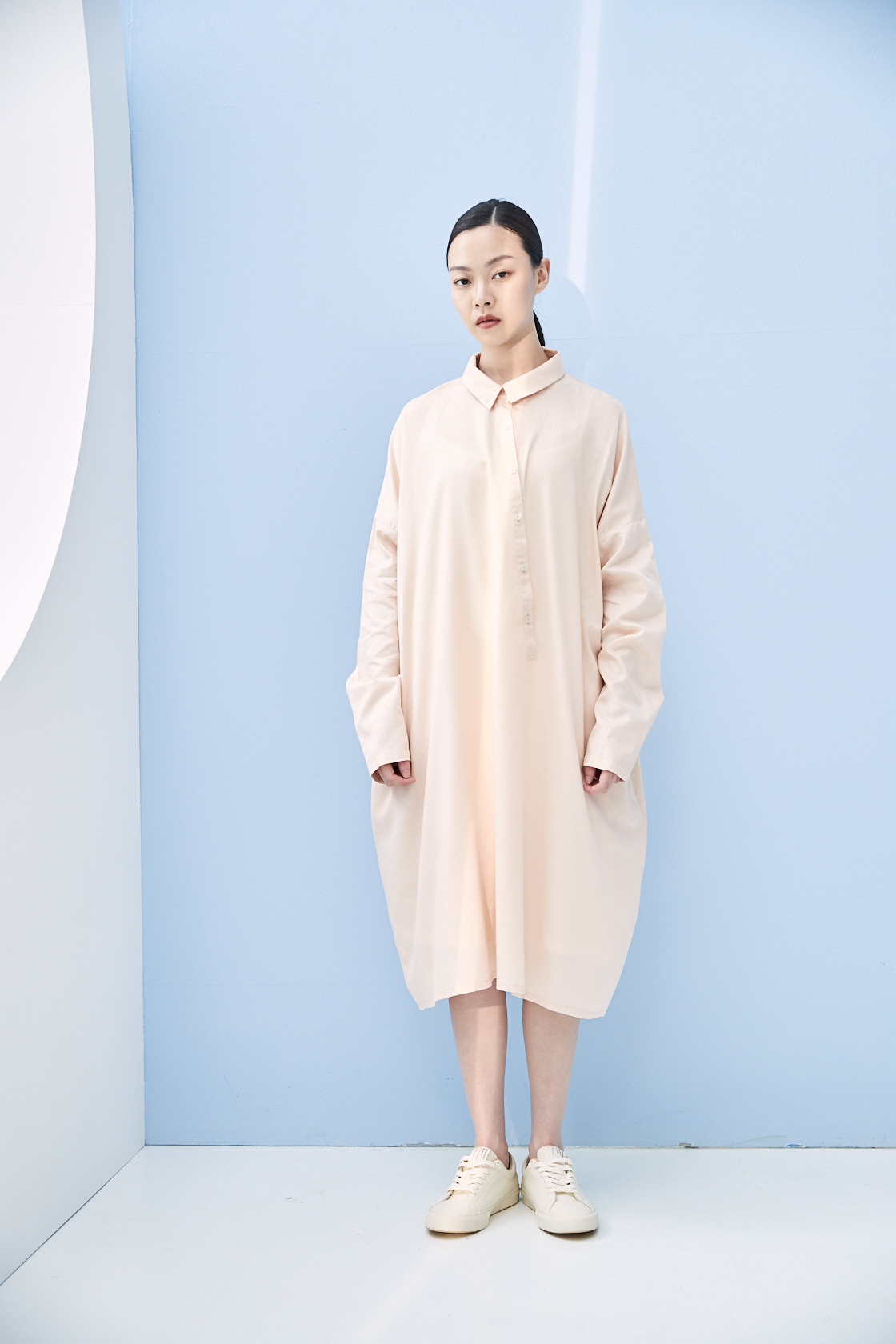 斜門襟設計洋裝