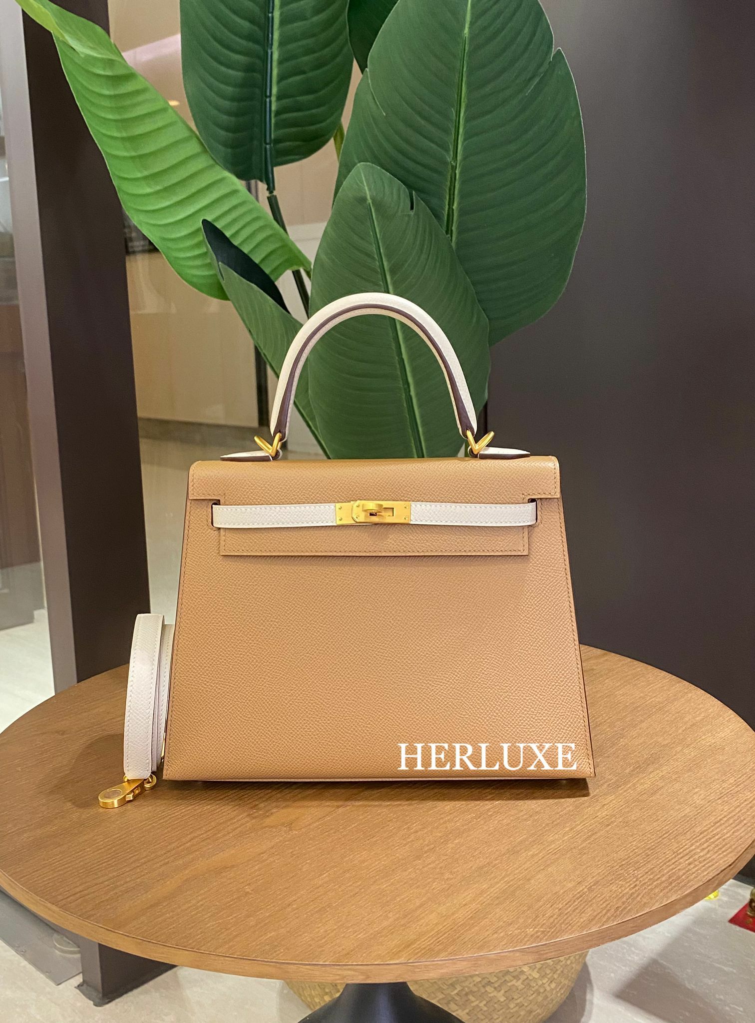 Kelly 25 HSS 4B biscuit / i2 nata cm epsom W