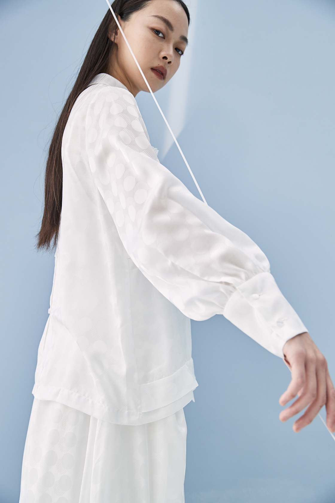 圈圈花邊飾片上衣