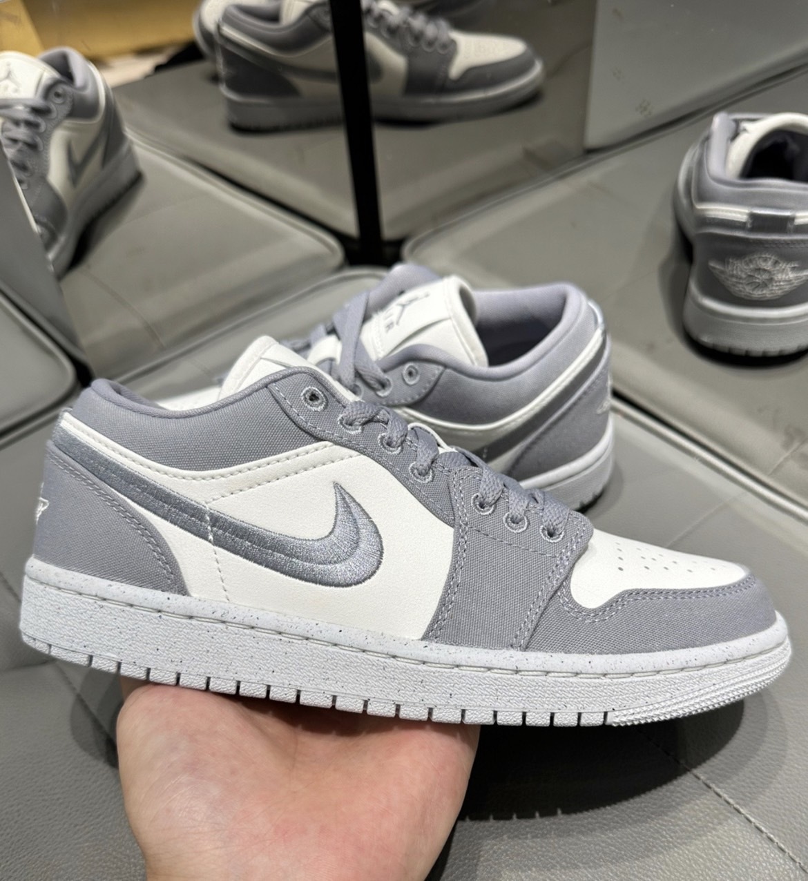 最大5000円OFFクーポン 27.5㎝ Nike WMNS AJ1 Low Light Steel Grey