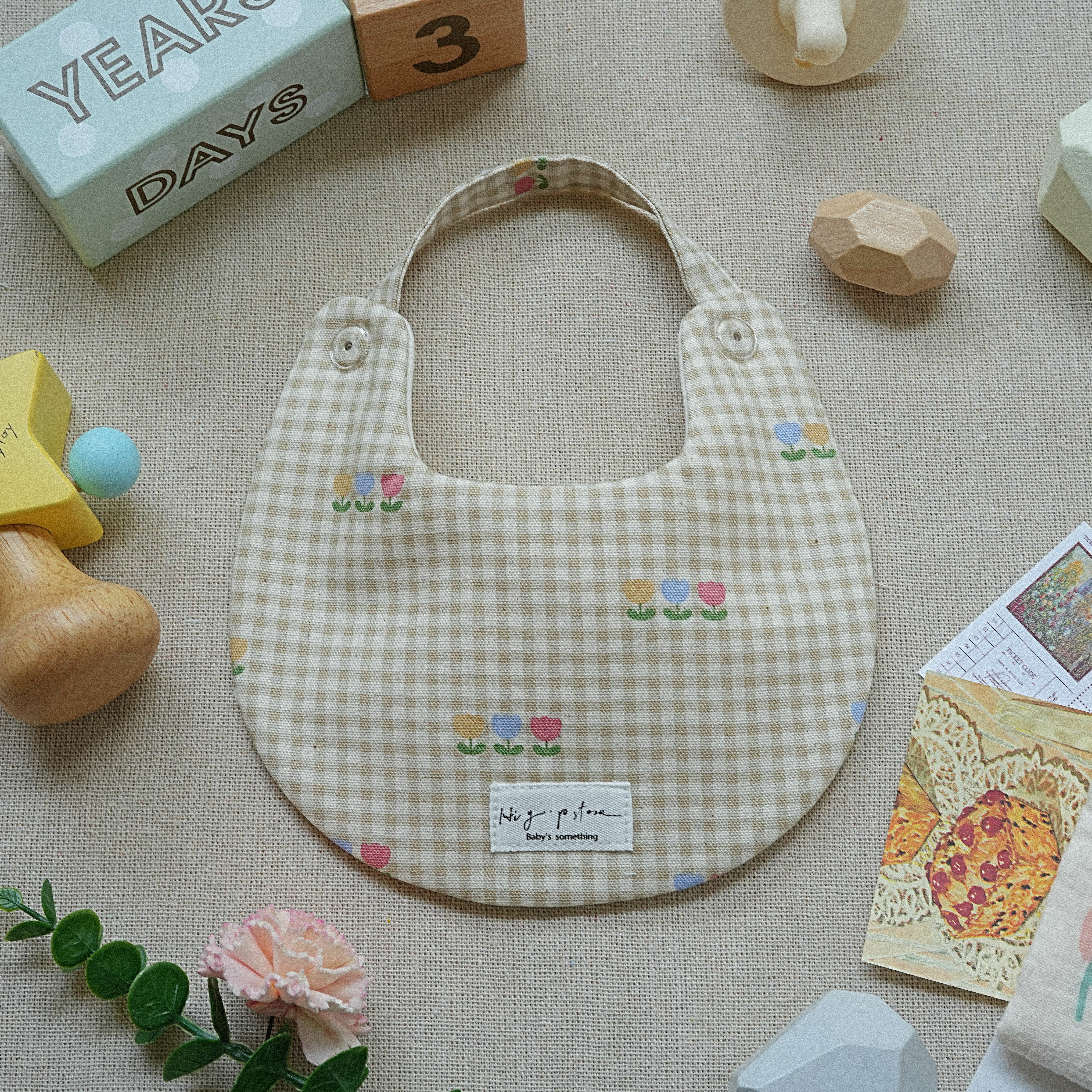 Hi Y.P store-手作圍兜-格紋鬱金香