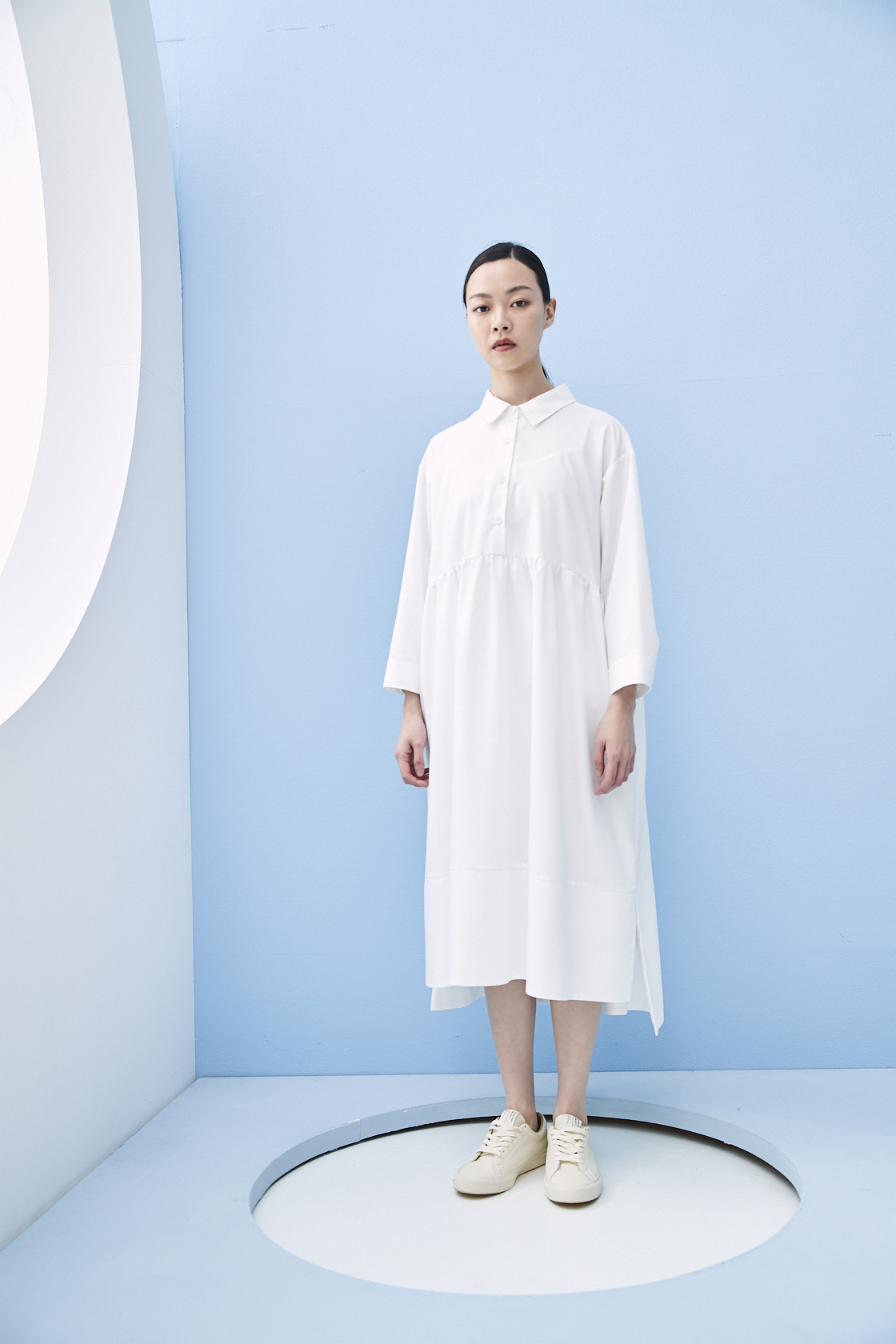 翻領半門襟洋裝