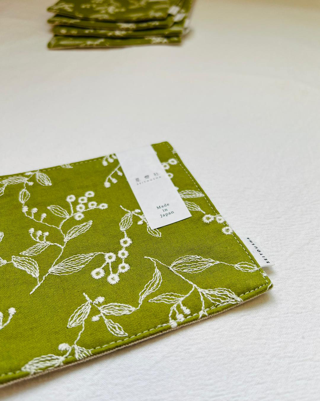 刺繡茶布杯墊 蔓藤(青綠)｜星燈社