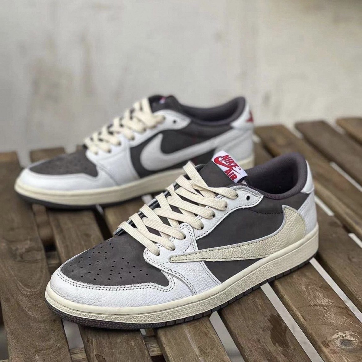 TRAVIS SCOTT x AIR JORDAN 1 LOW OG SP “REVERSE MOCHA” 摩卡 聯名 倒鉤 DM7866-162
