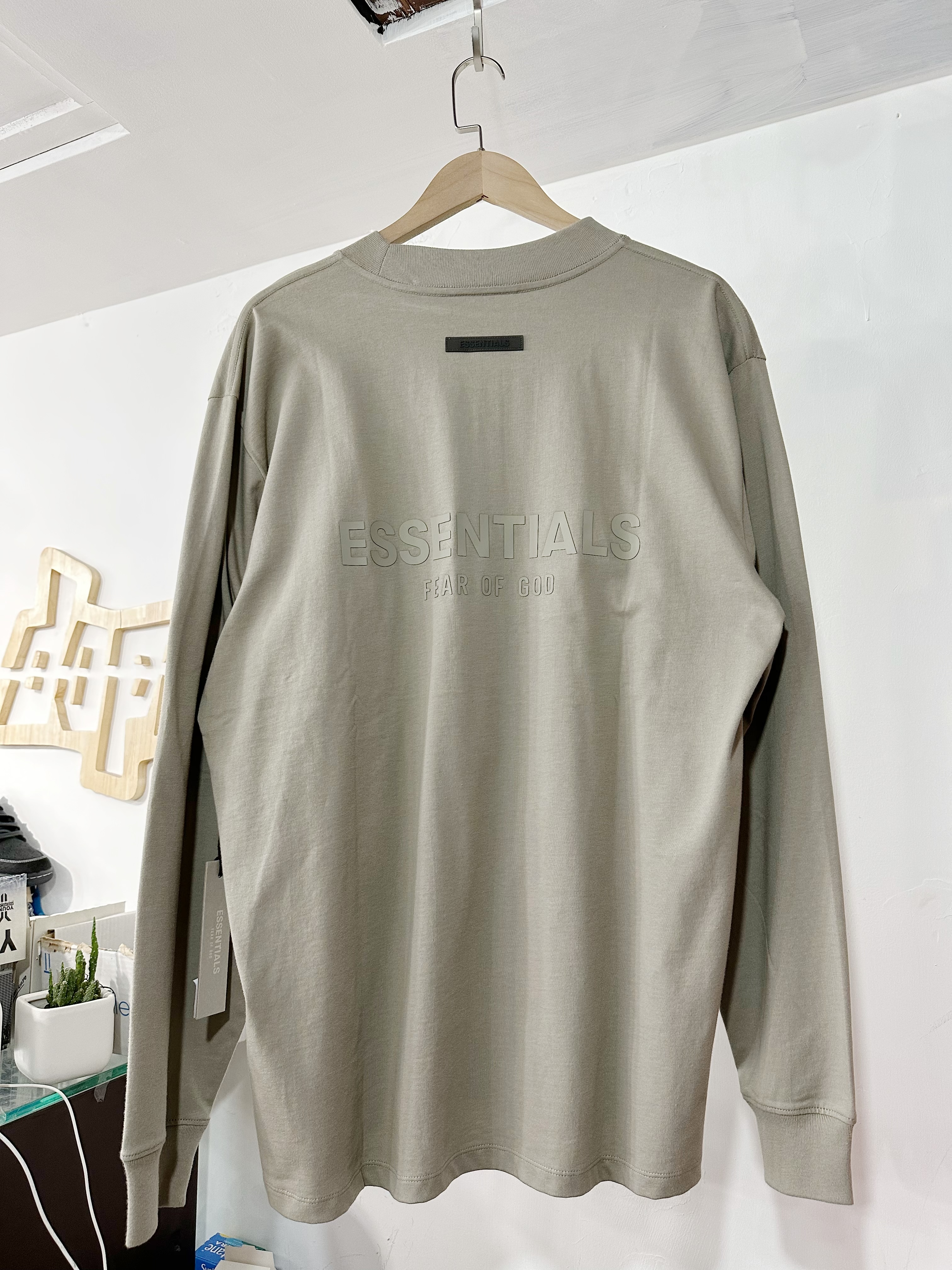 国内発送☆FEAR OF GOD☆JERSEY LONG SLEEVE TEE/OLIVE Fear of God - Jersey Long Sleeve T-Shirt in Olive – Stoy