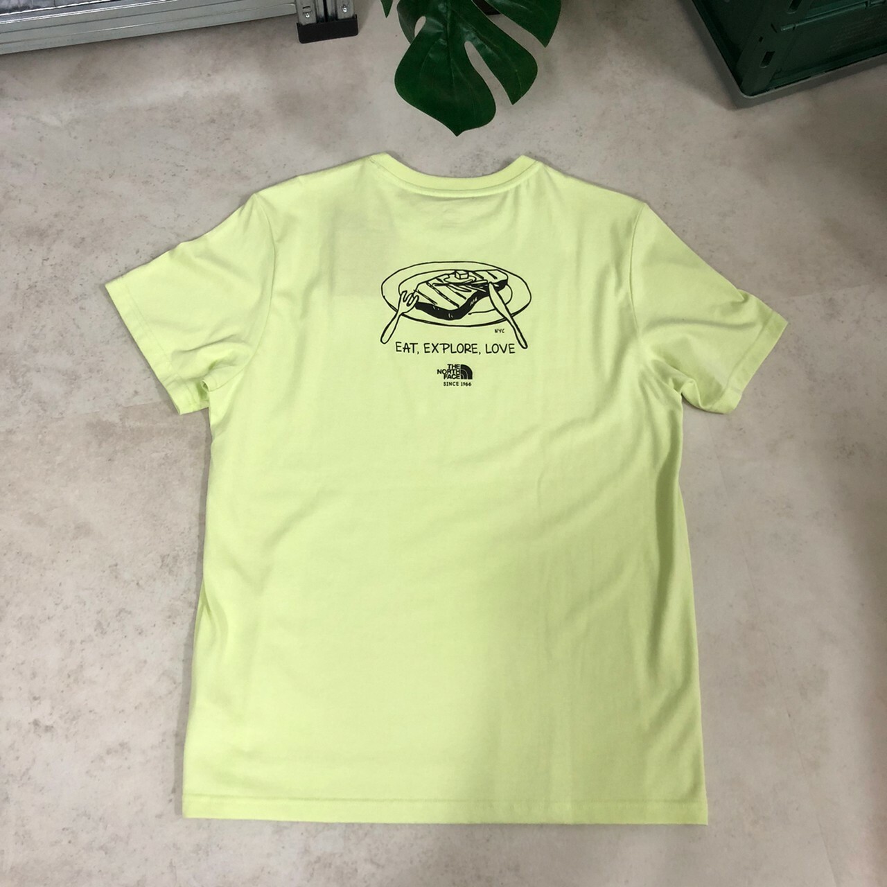 The North Face 城市之旅 食物 旅行 短袖 NT7UN18E