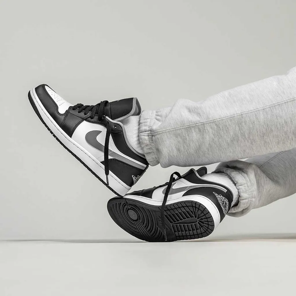 low shadow 1s
