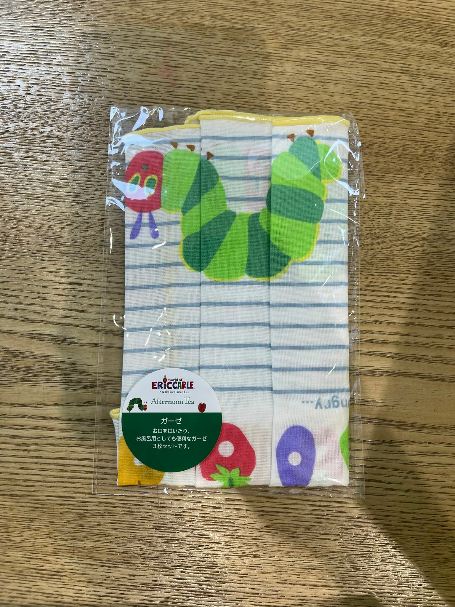 THE Very Hungry Caterpillar 紗巾3枚組