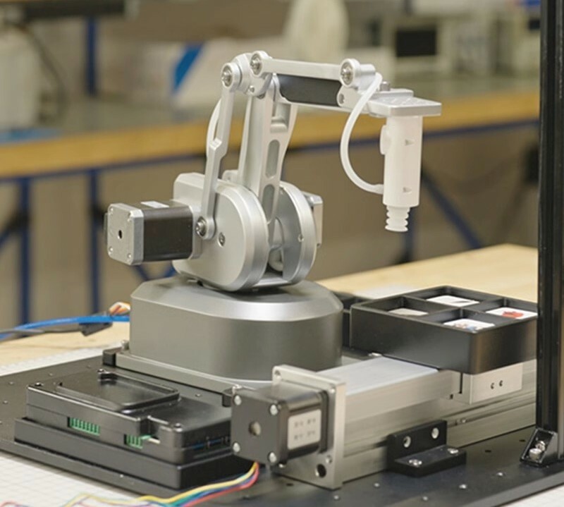 ultraArm P340 鐳射雕刻/書寫畫圖機械手臂