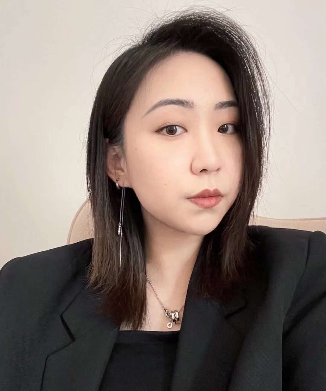 YSL 銀色 長螺紋 耳環-M