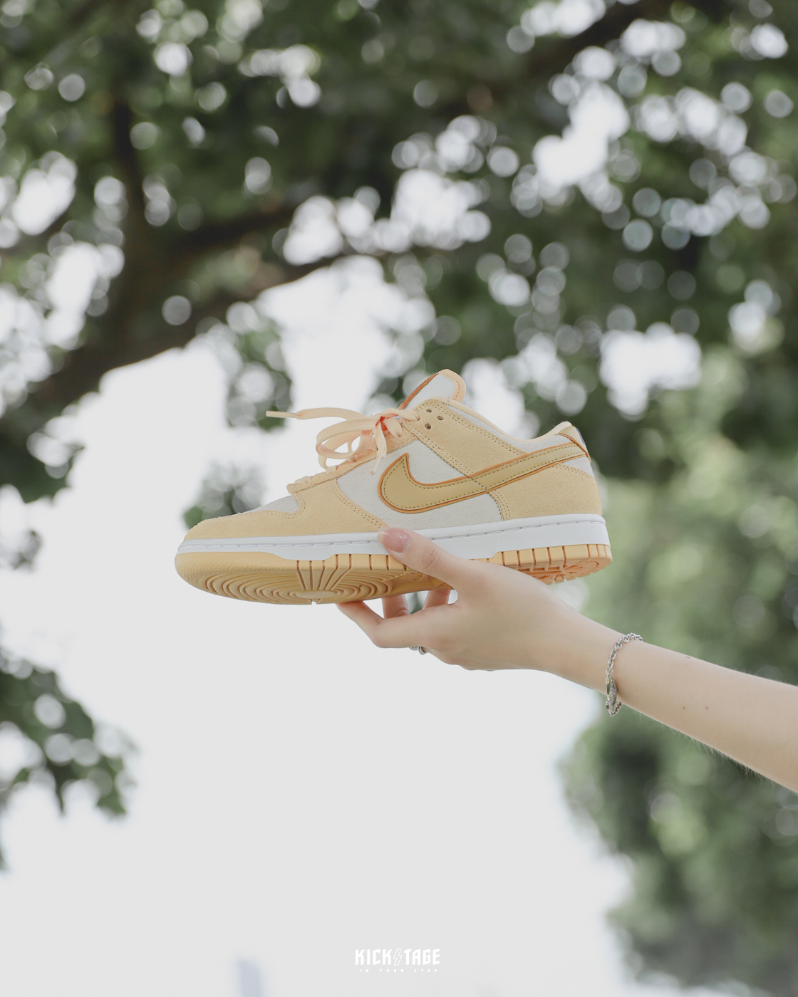 **特價商品售出不退換**女鞋 NIKE DUNK LOW GOLD SUEDE 金黃布丁 奶茶 低筒 休閒鞋【DV7411-200】25SALE