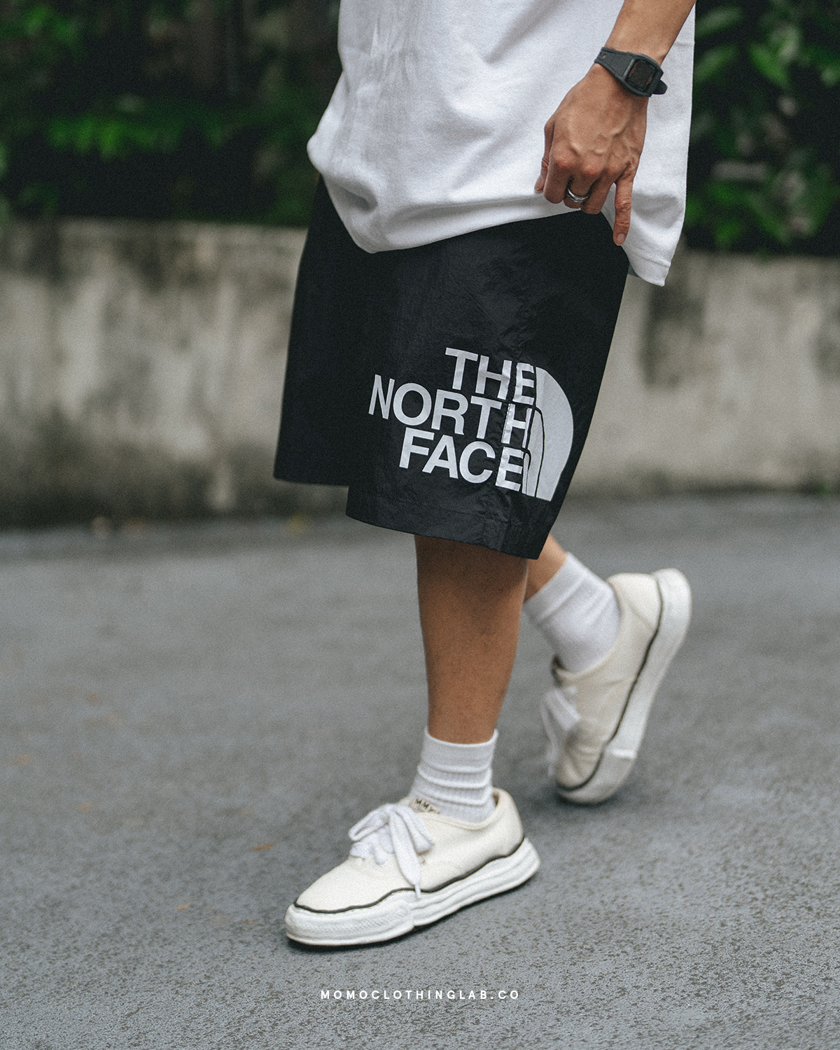 The North Face 輕盈機能防潑短褲  湖水綠NF0A7WD7EFS1 / 黑NF0A7WD7JK31