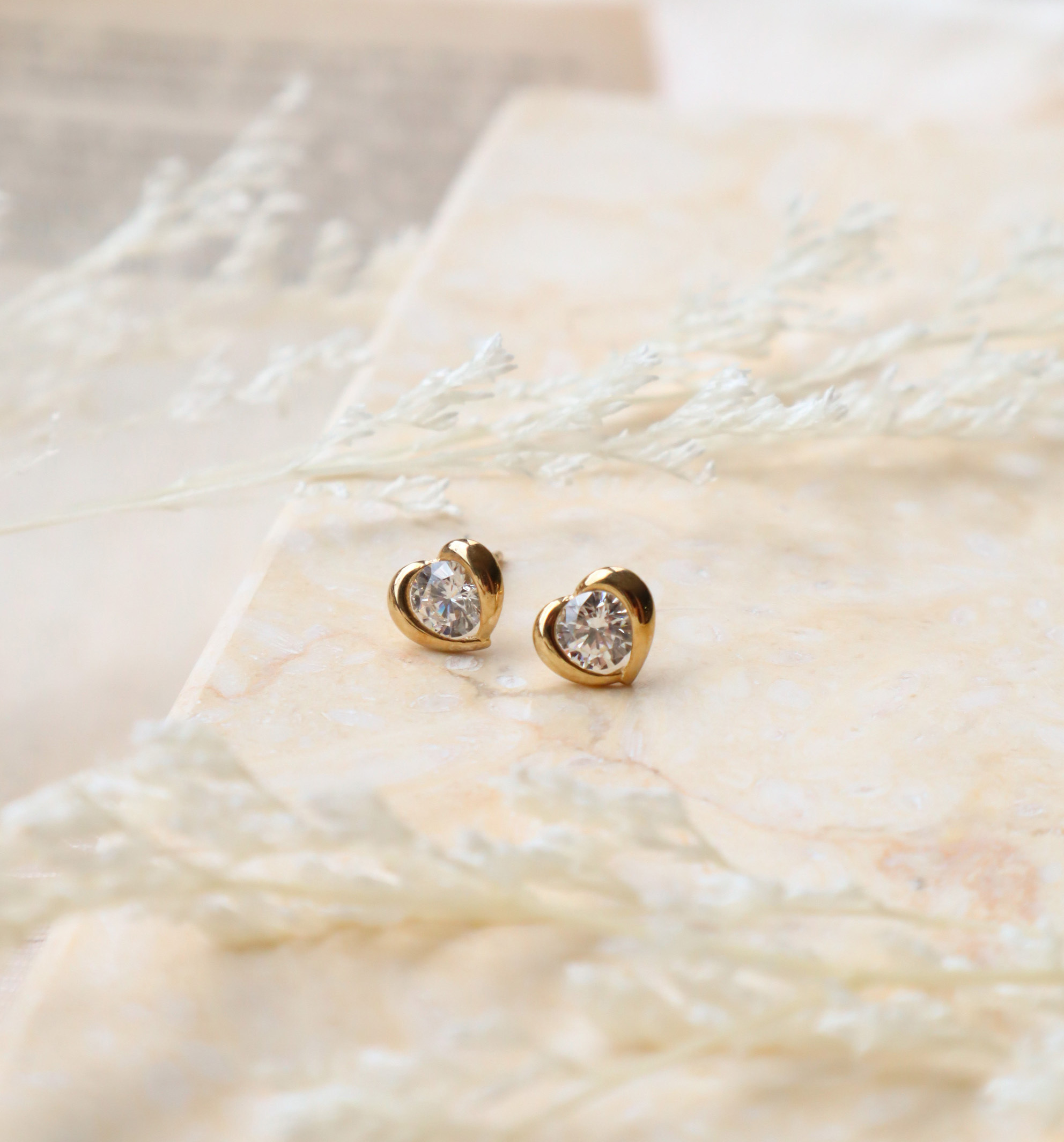 10K/心動滿鑽耳環