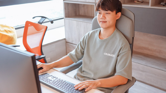 尼克玩食大探險 FUNTE 電動升降桌