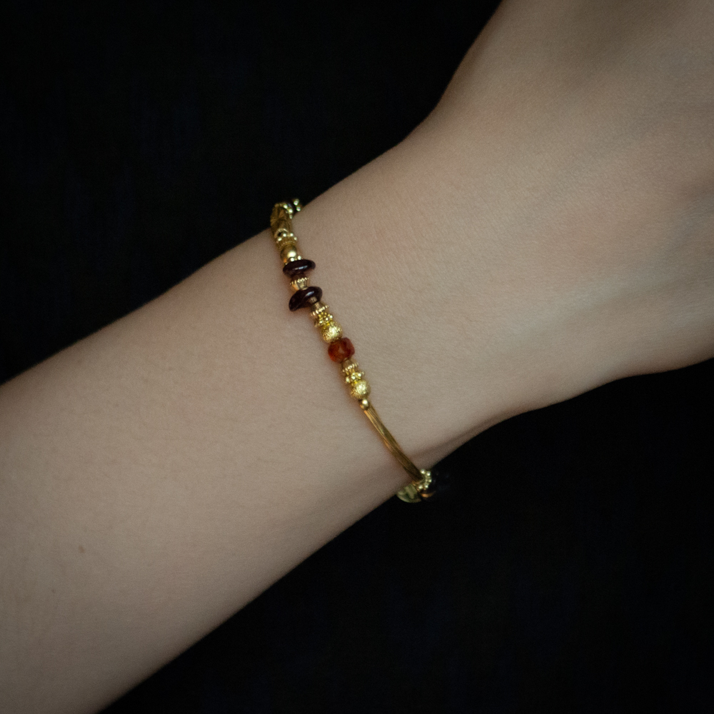 【神秘星象學：神話之咒】牧羊人與聖女 // MA010摩羯座石榴石手鍊