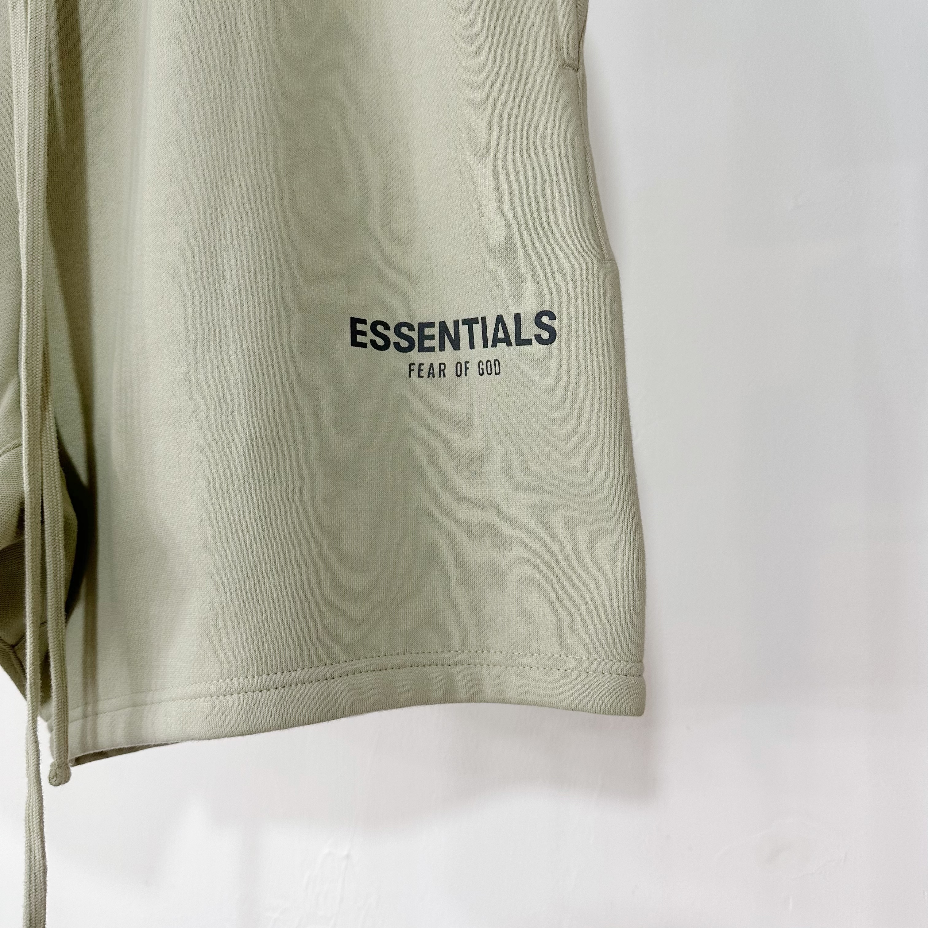 Fear of God Essentials reflective 3M shorts SAGE 反光短褲
