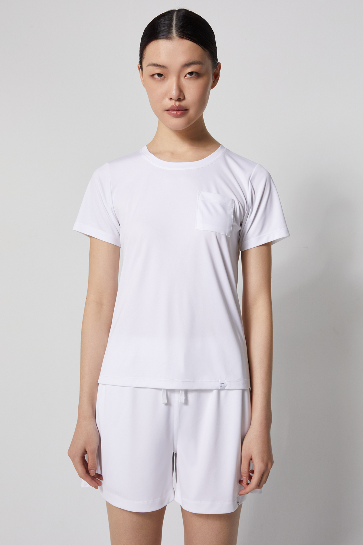 REST 親膚T-SHIRT 女（白）