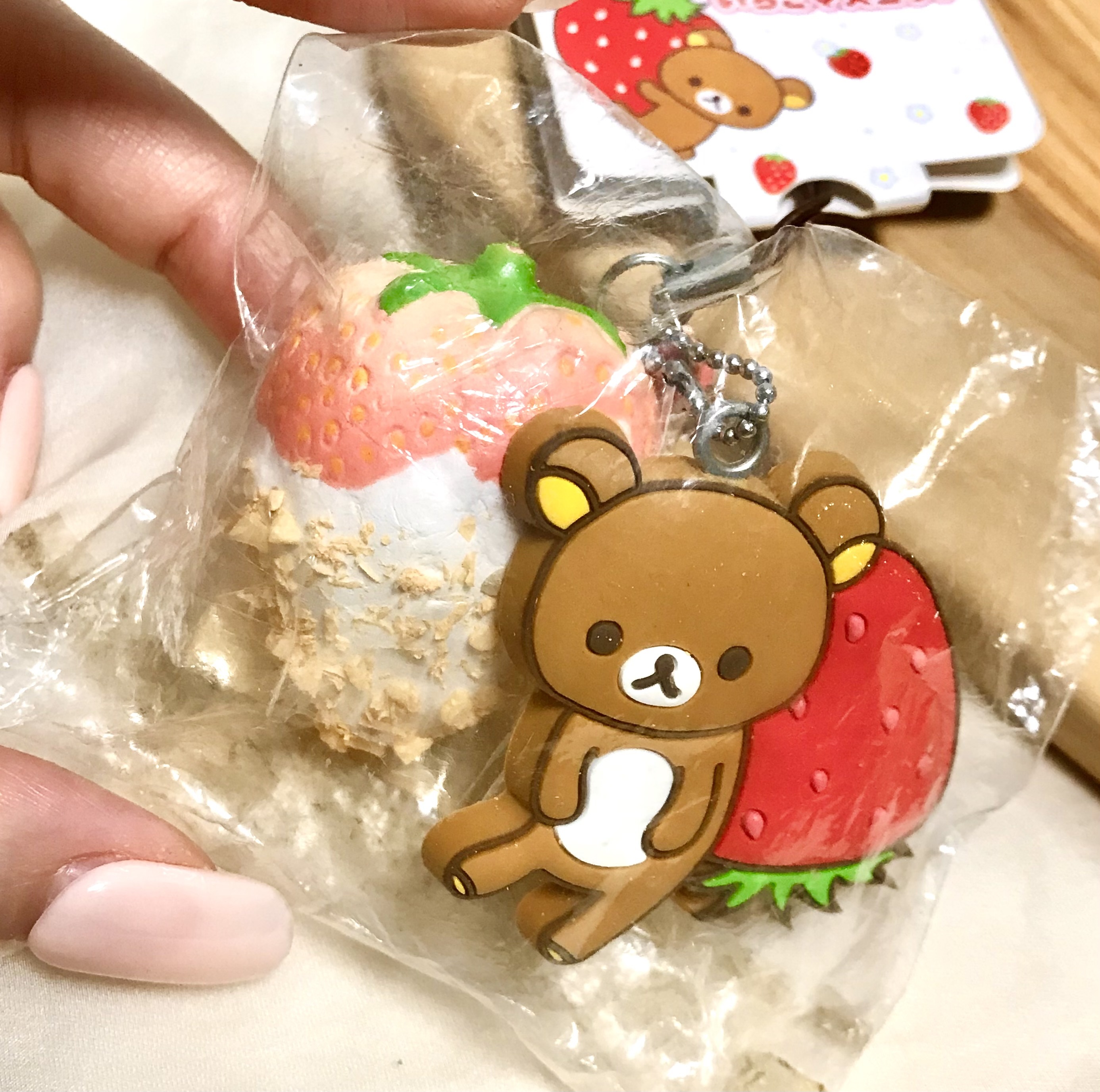 Rilakkuma white strawberry with peanut chips