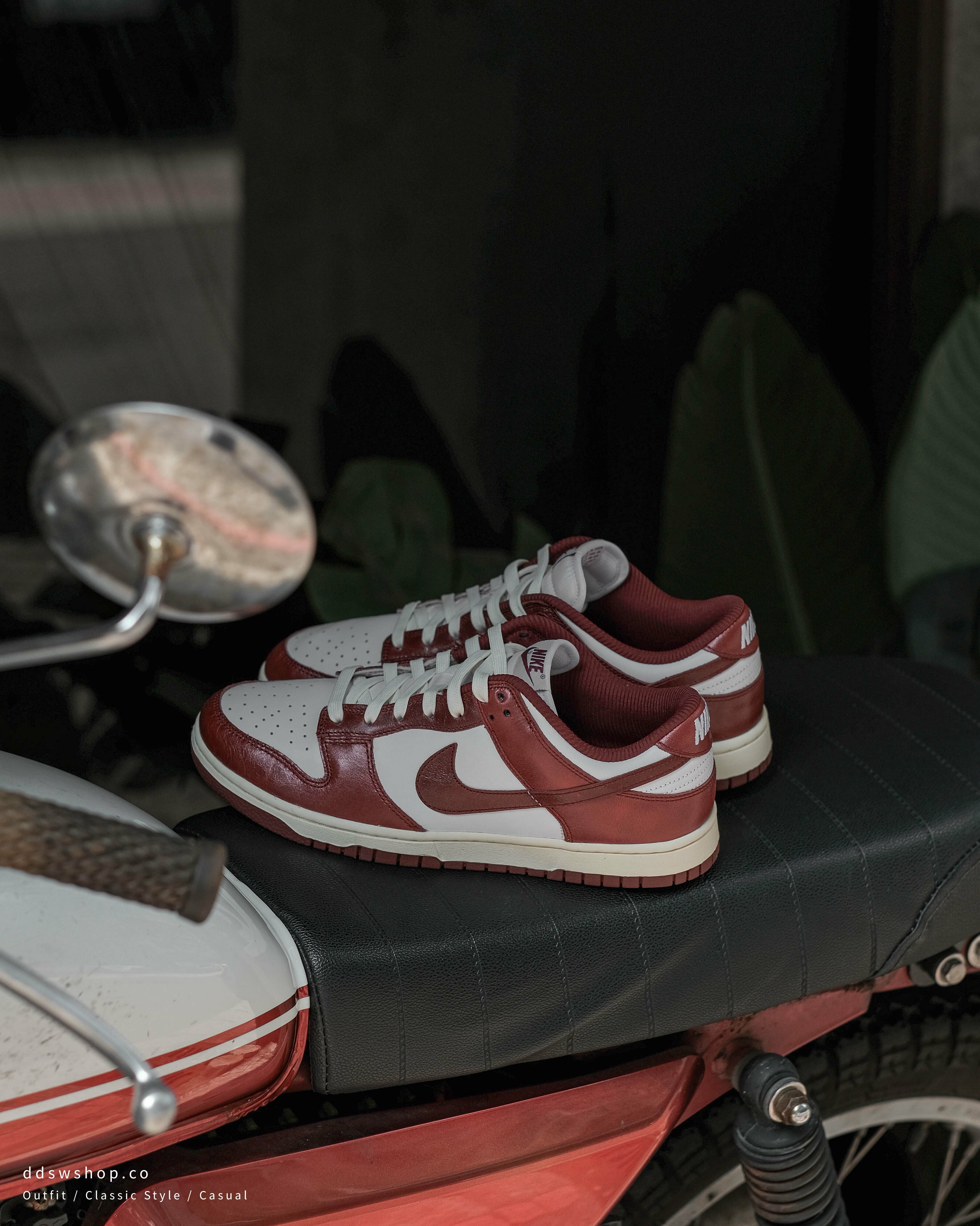 Nike Dunk Low PRM 'Team Red' 復古酒紅奶油底FJ4555-100